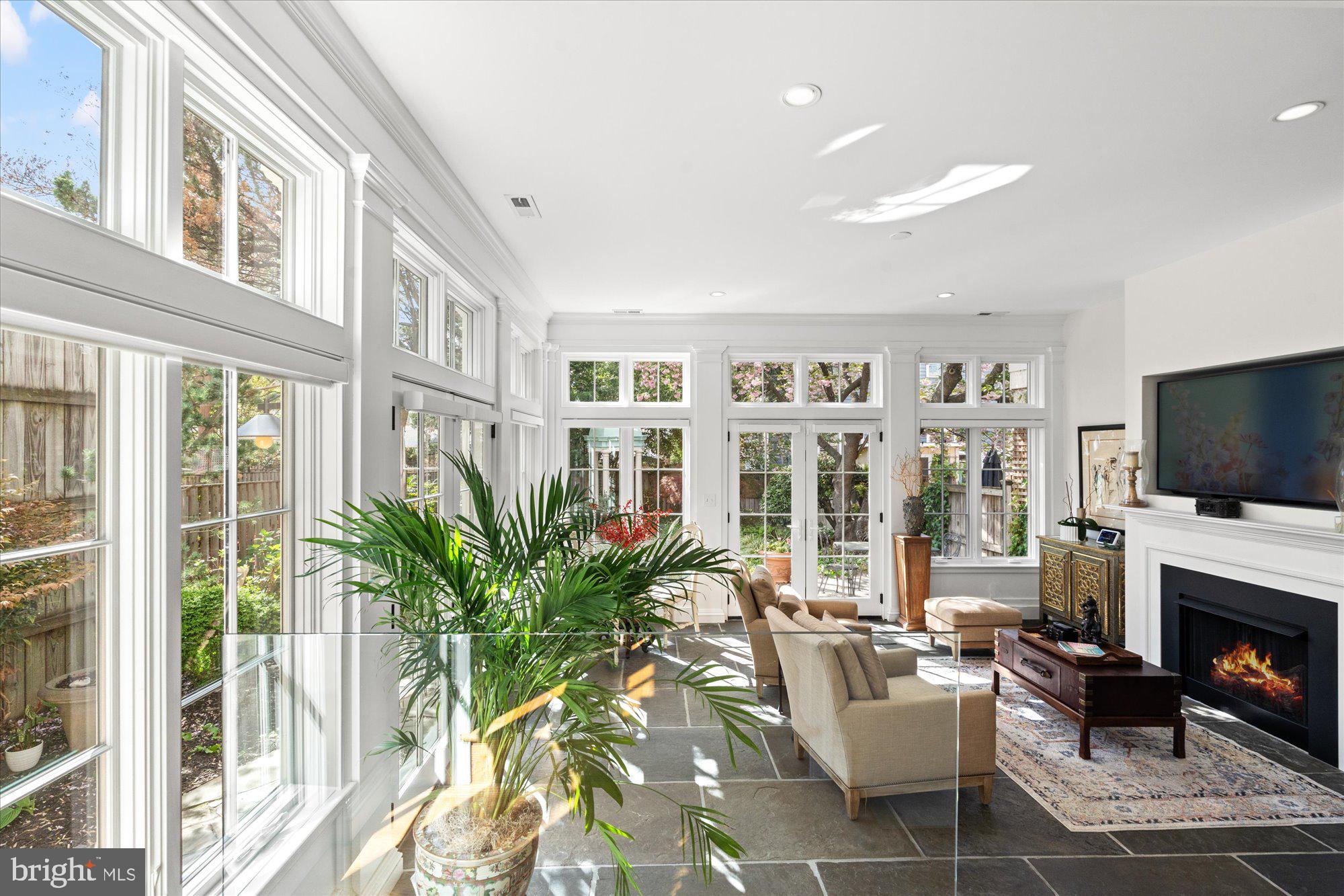 OLD TOWN - Residential