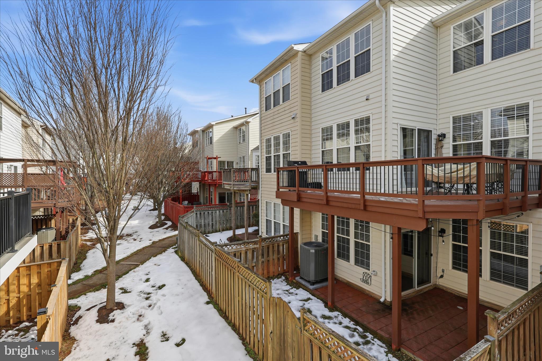 POTOMAC LAKES - Residential