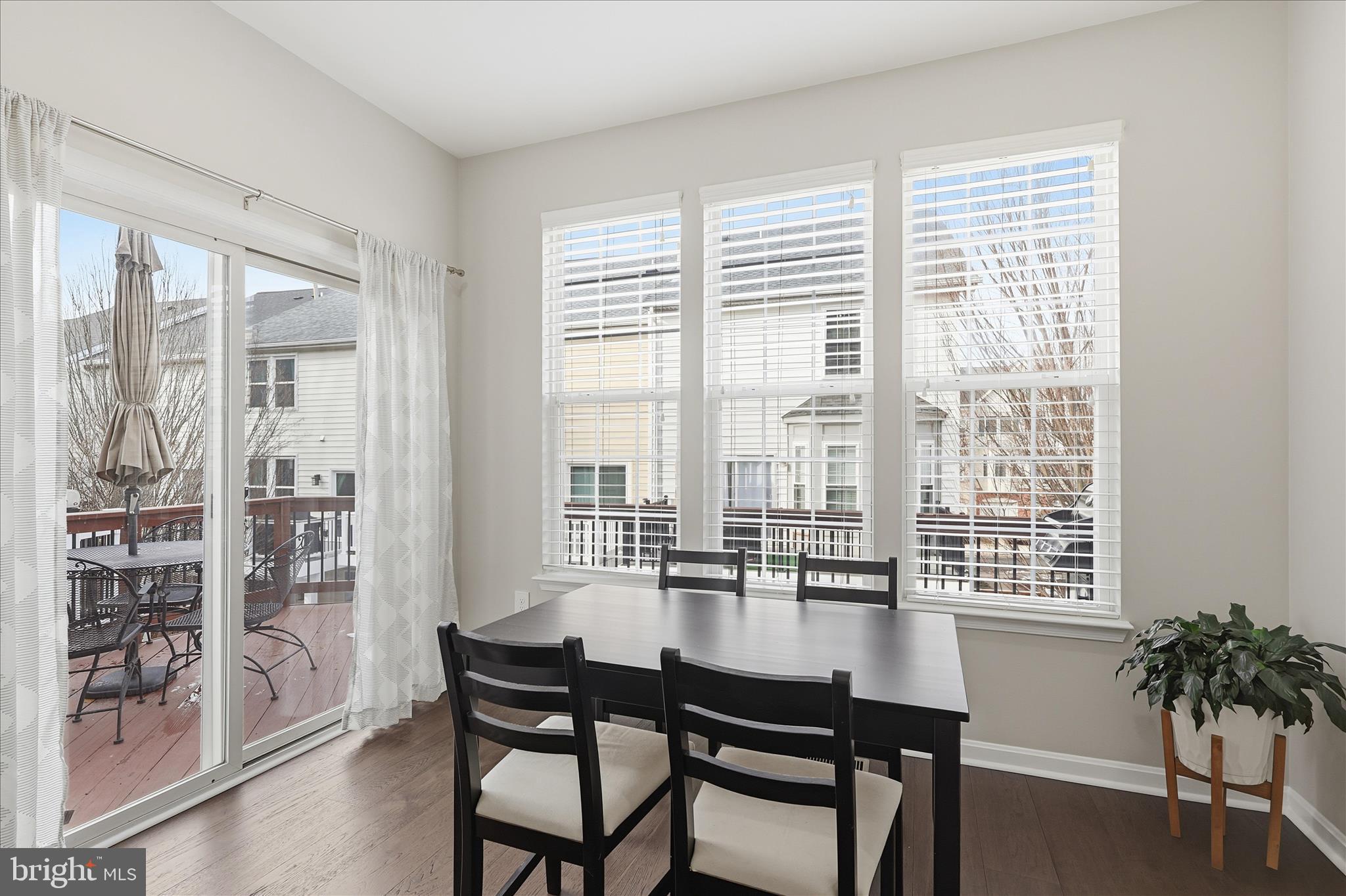 POTOMAC LAKES - Residential