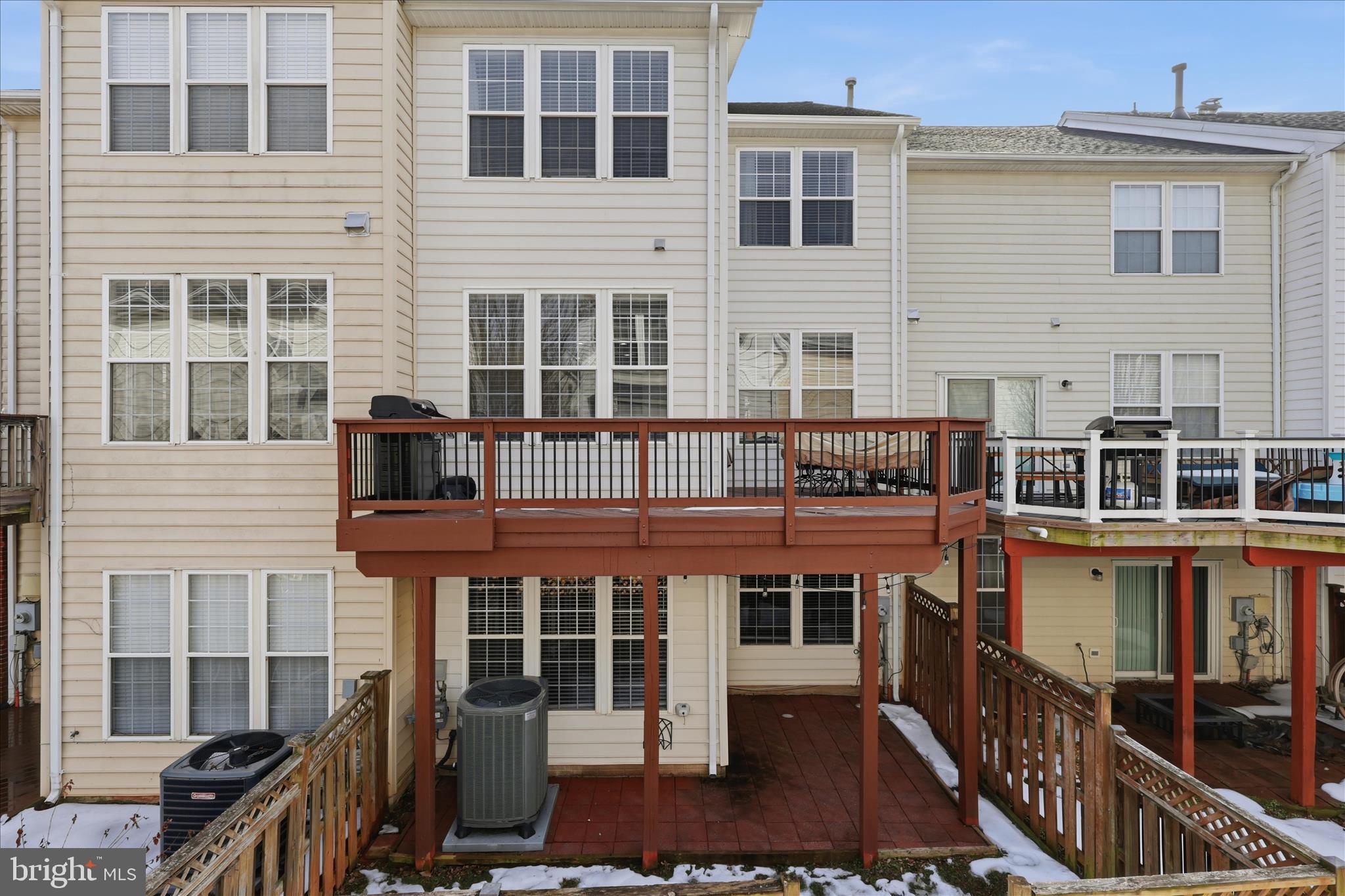 POTOMAC LAKES - Residential