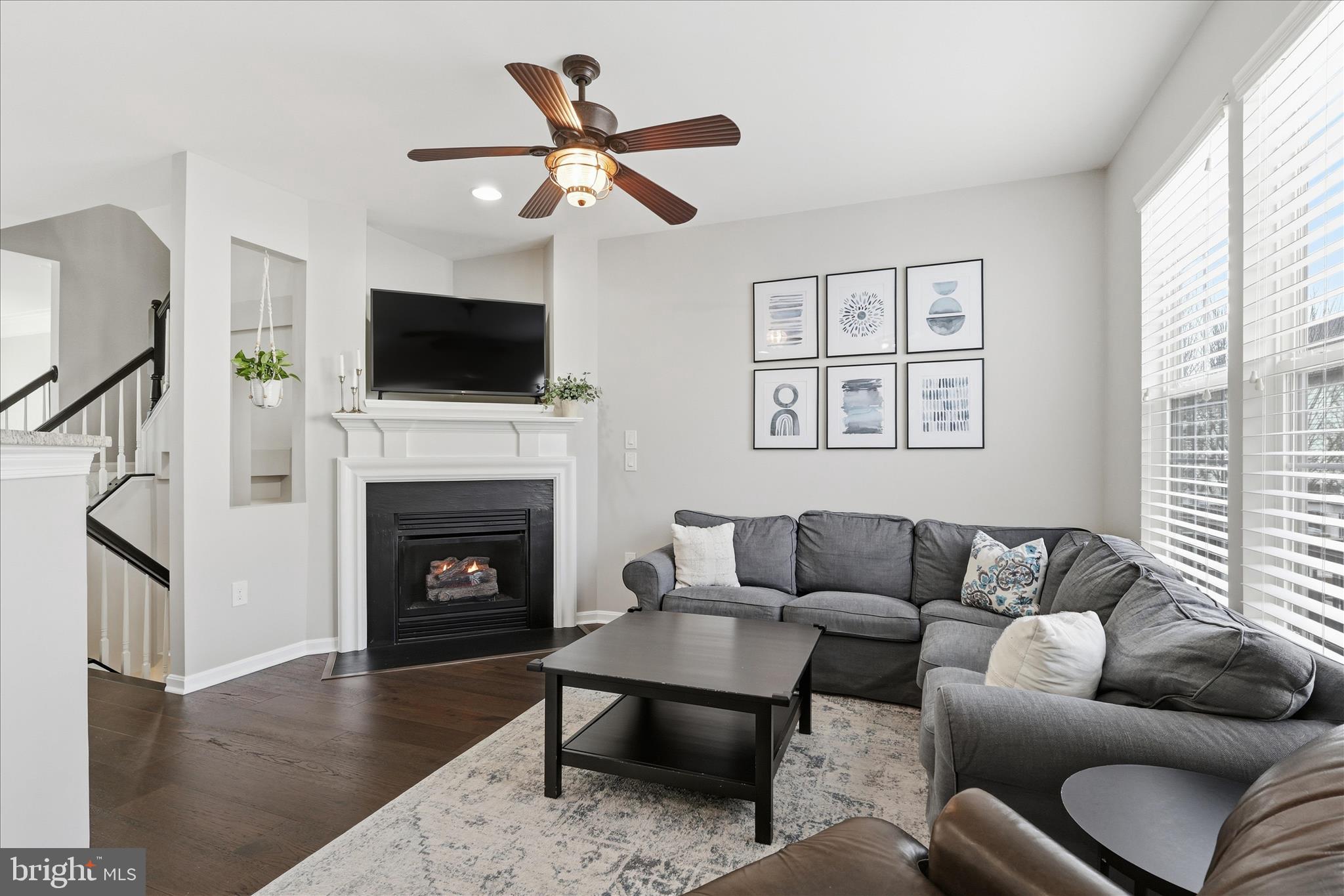 POTOMAC LAKES - Residential