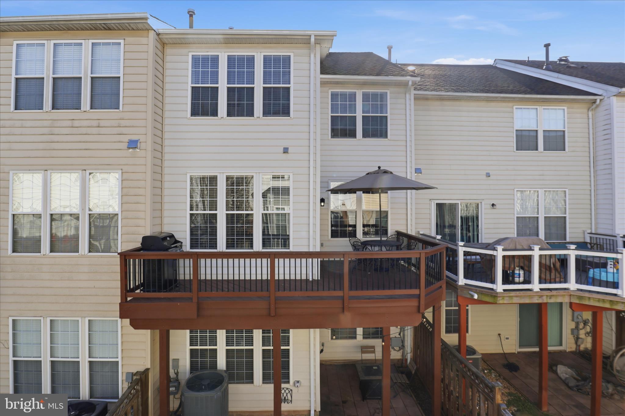 POTOMAC LAKES - Residential