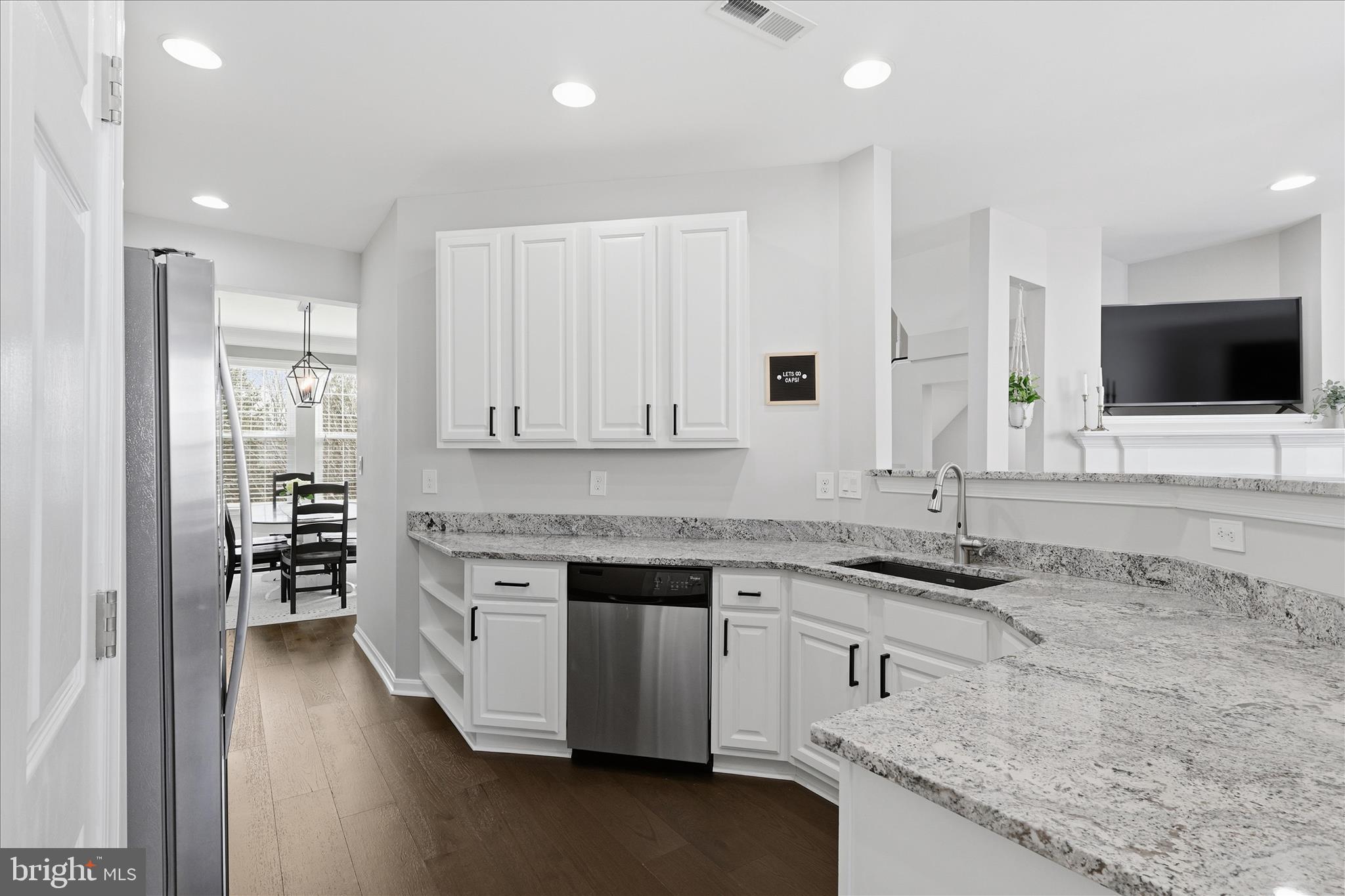 POTOMAC LAKES - Residential