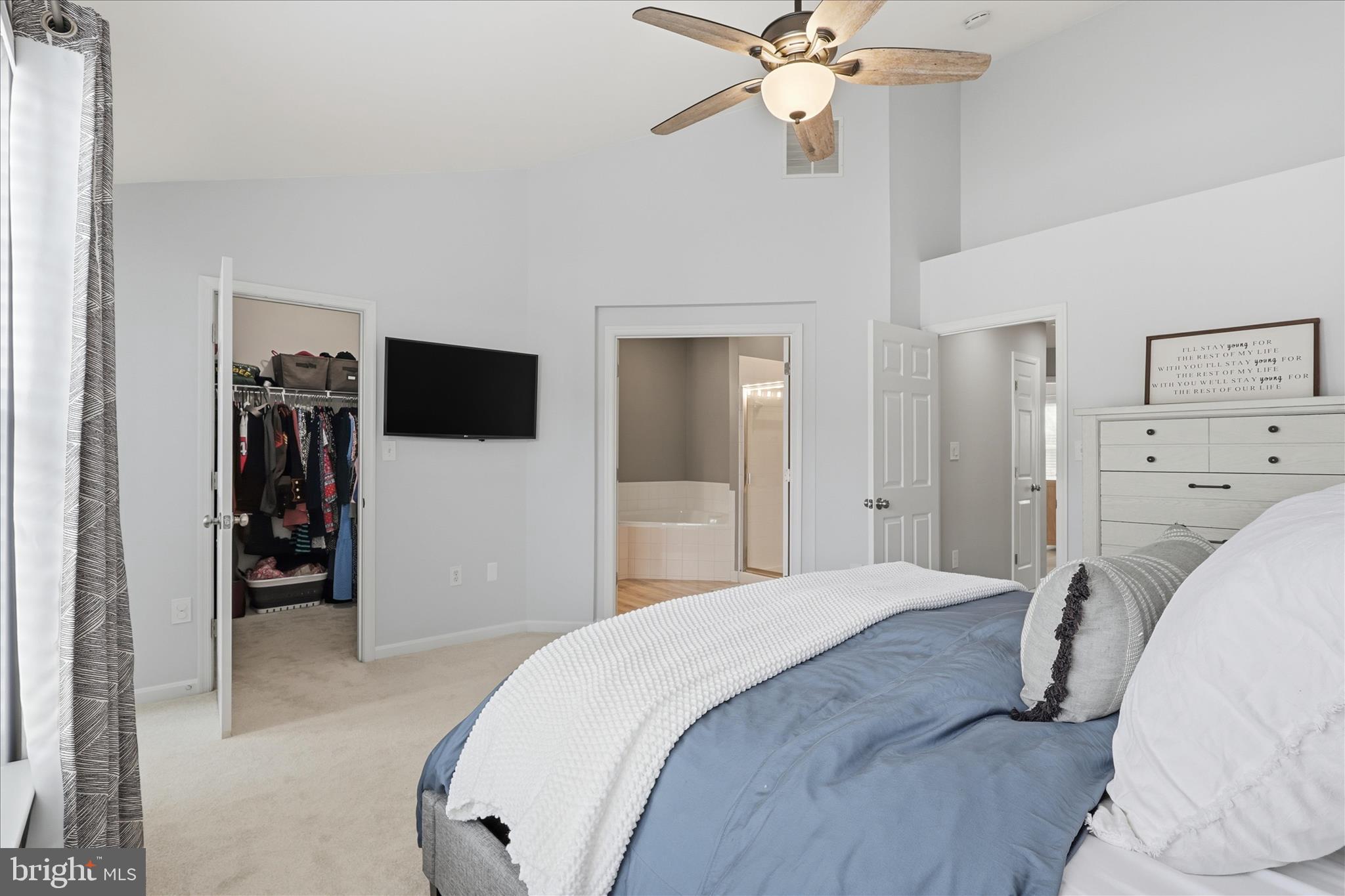 POTOMAC LAKES - Residential