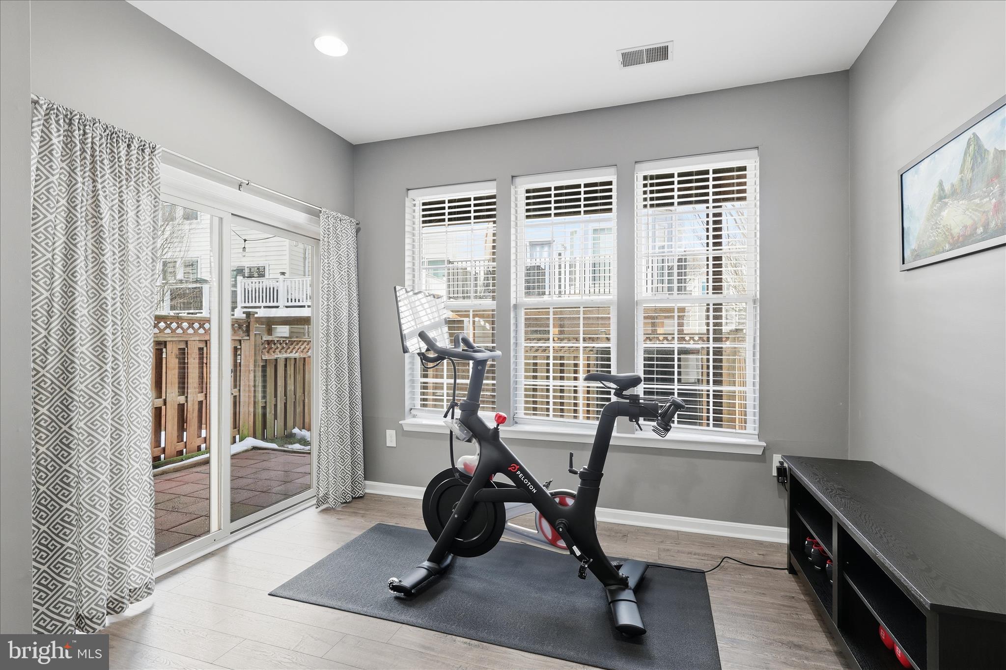 POTOMAC LAKES - Residential