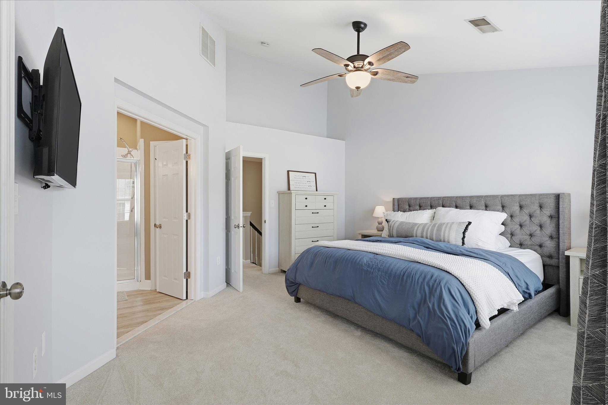 POTOMAC LAKES - Residential