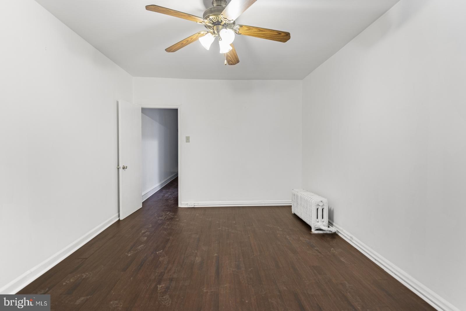 PORT RICHMOND - Residential Lease