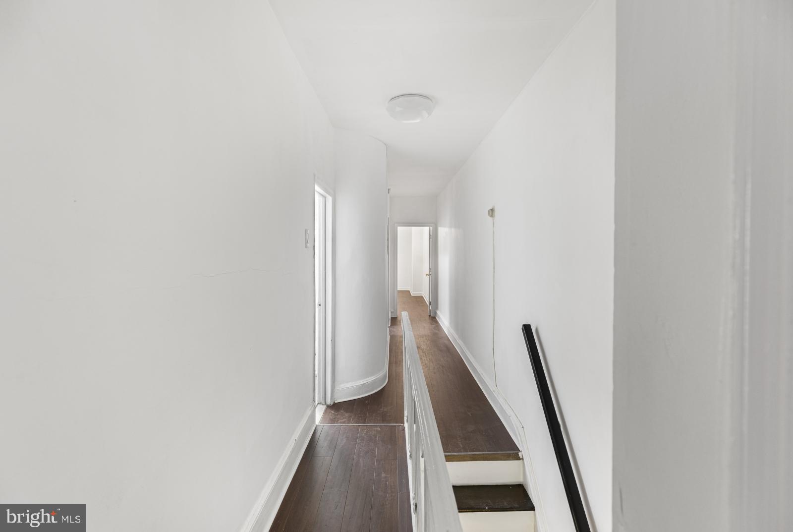 PORT RICHMOND - Residential Lease