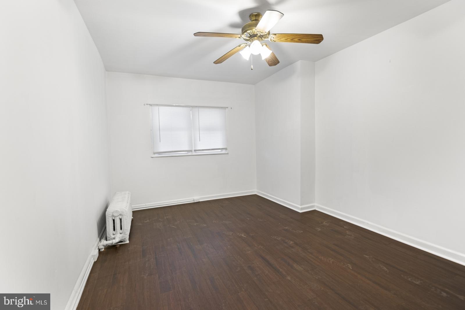 PORT RICHMOND - Residential Lease