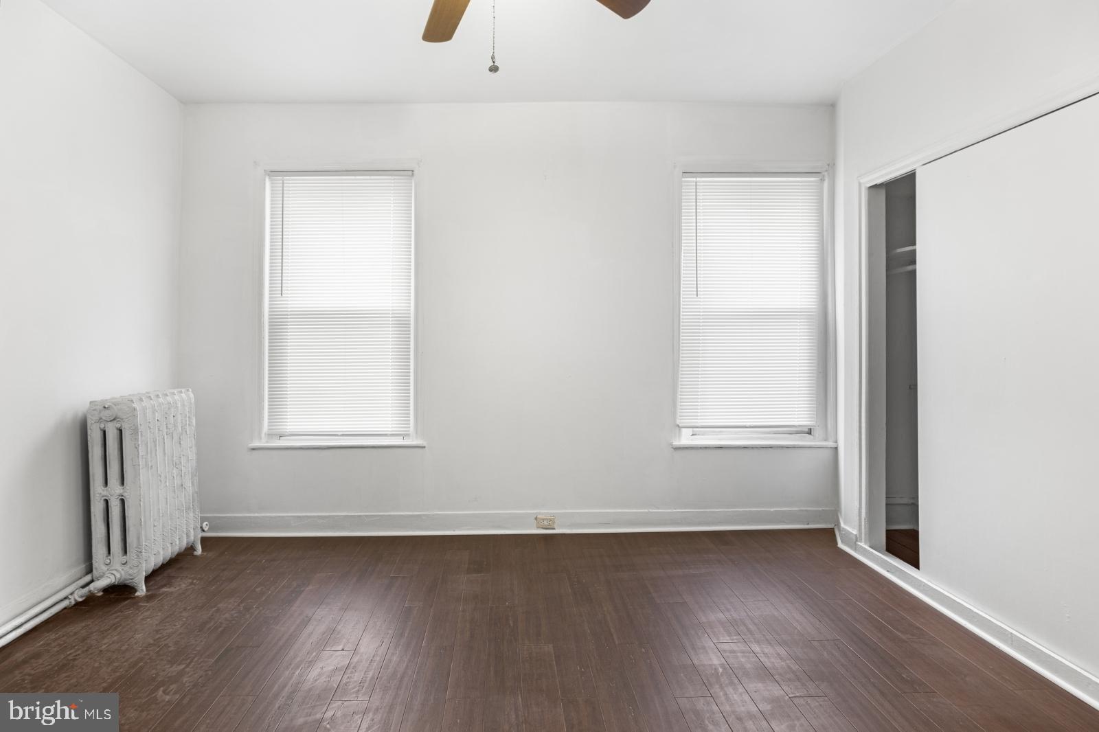 PORT RICHMOND - Residential Lease