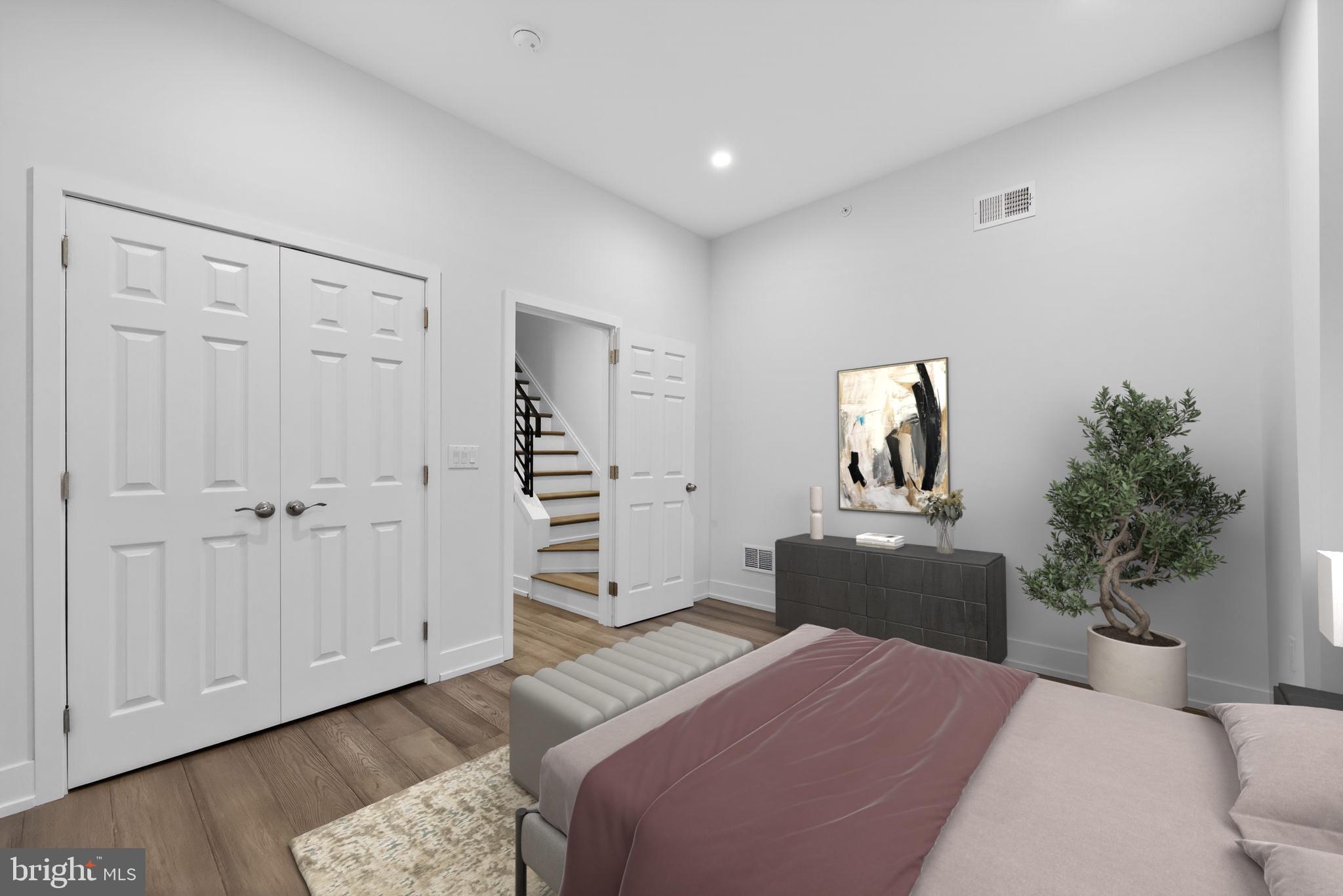 PORT RICHMOND - Residential