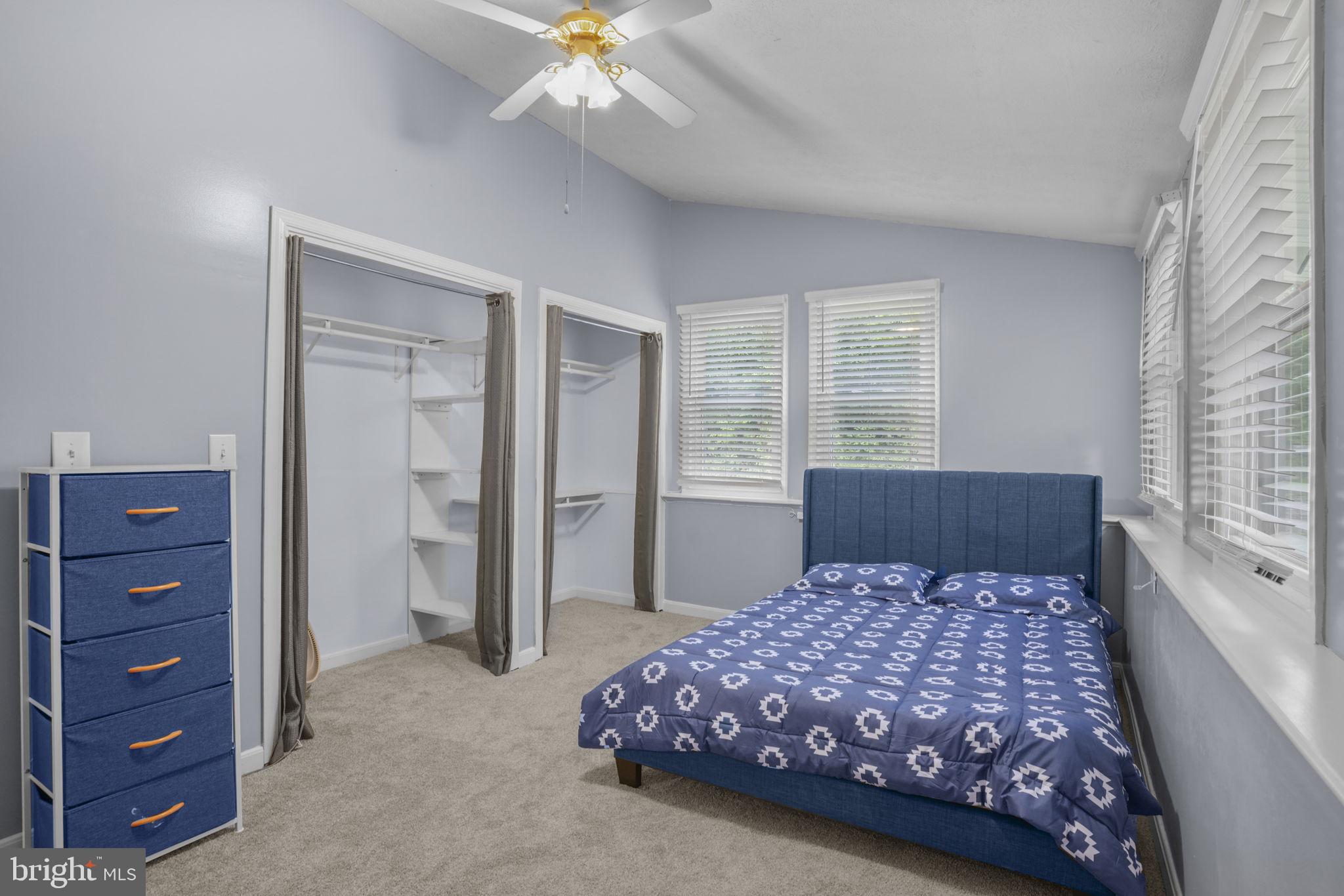 EAGLE HARBOR - Residential