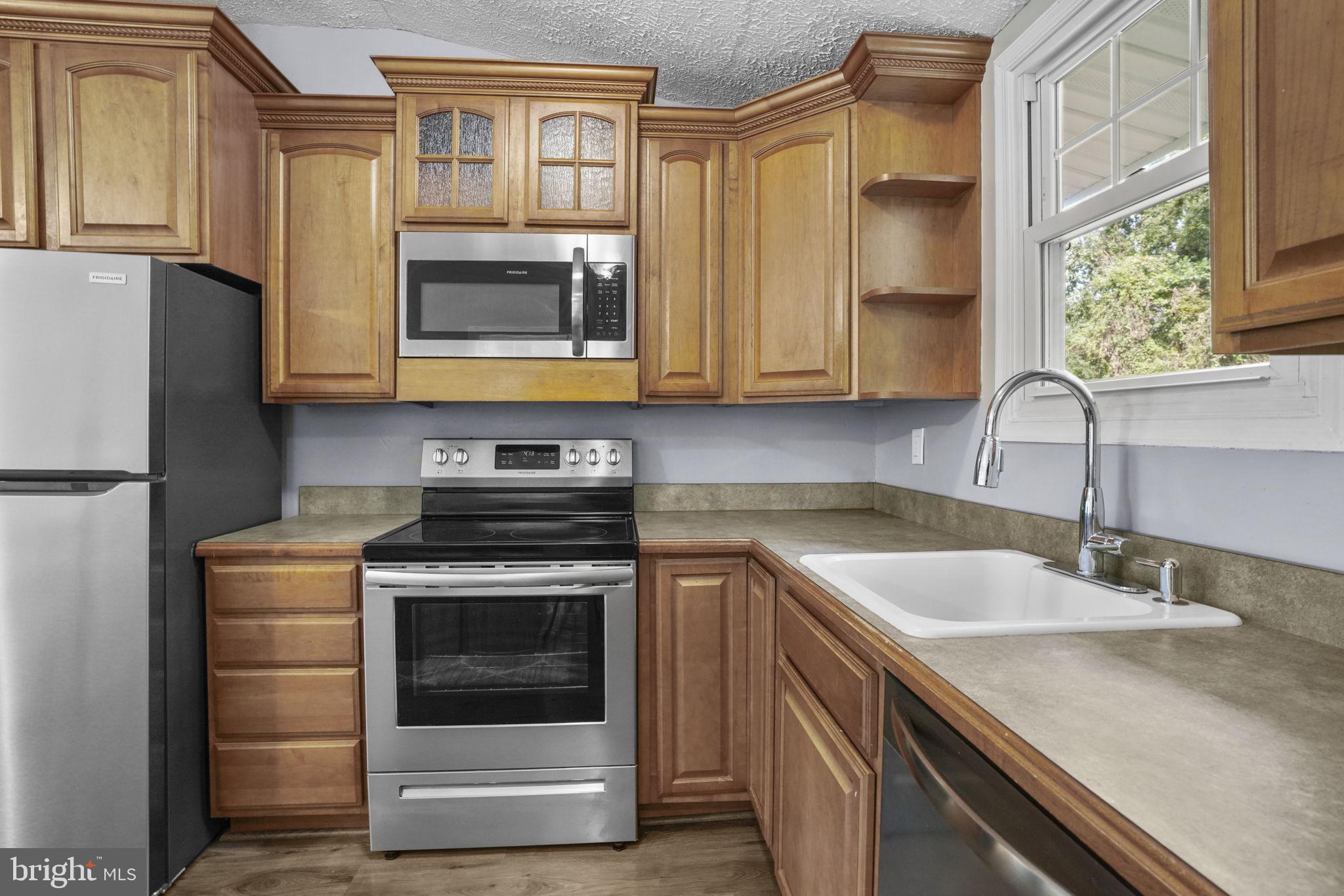 EAGLE HARBOR - Residential