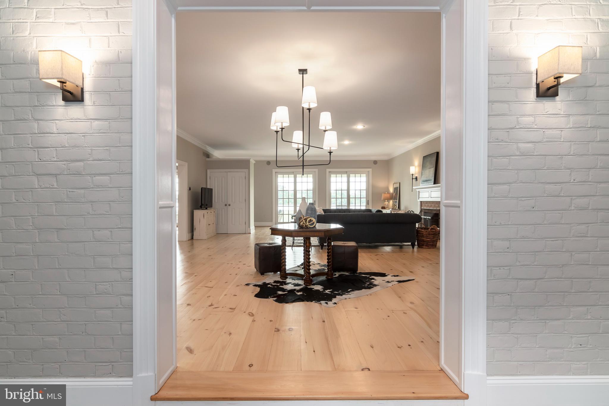 EASTON - Residential