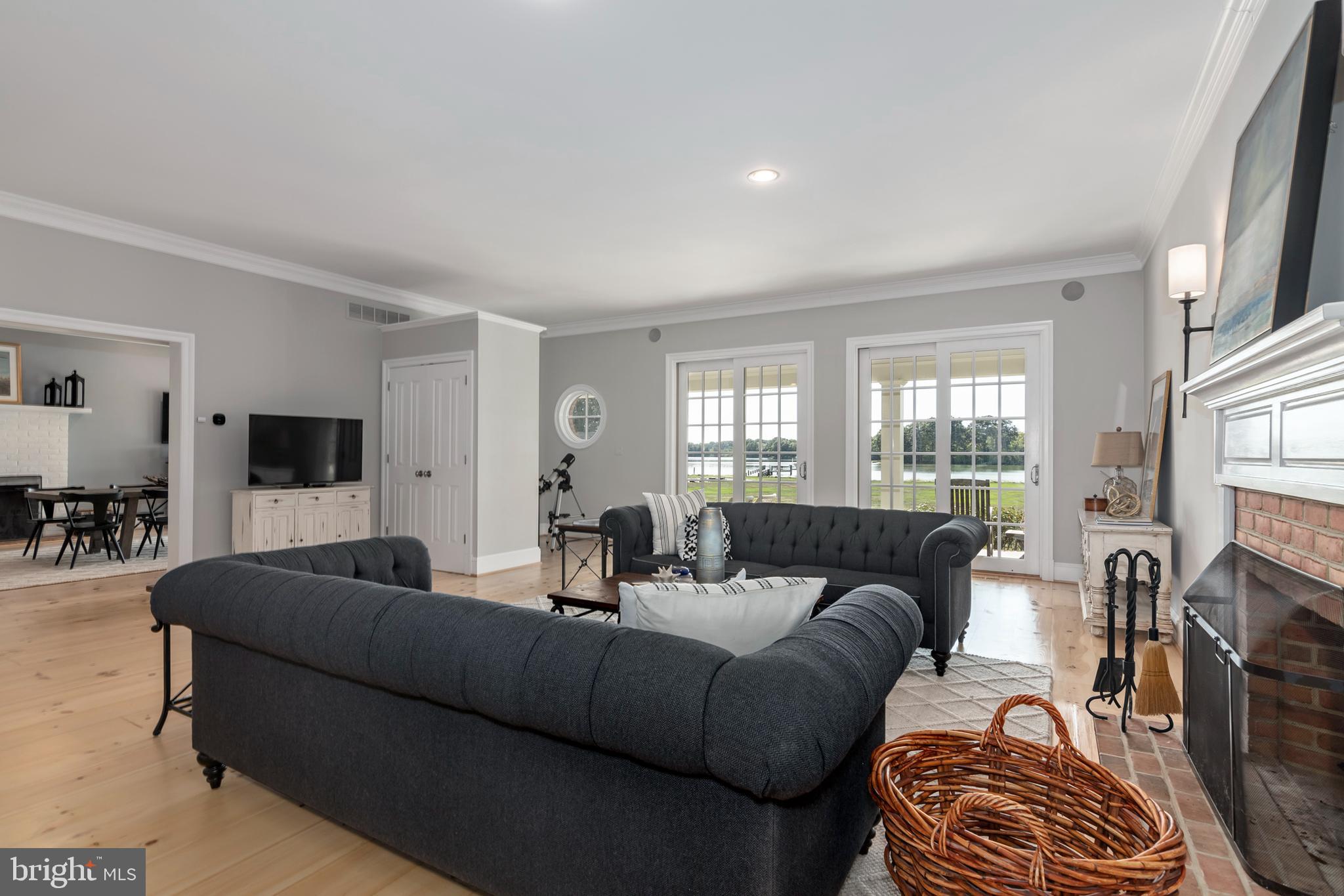 EASTON - Residential