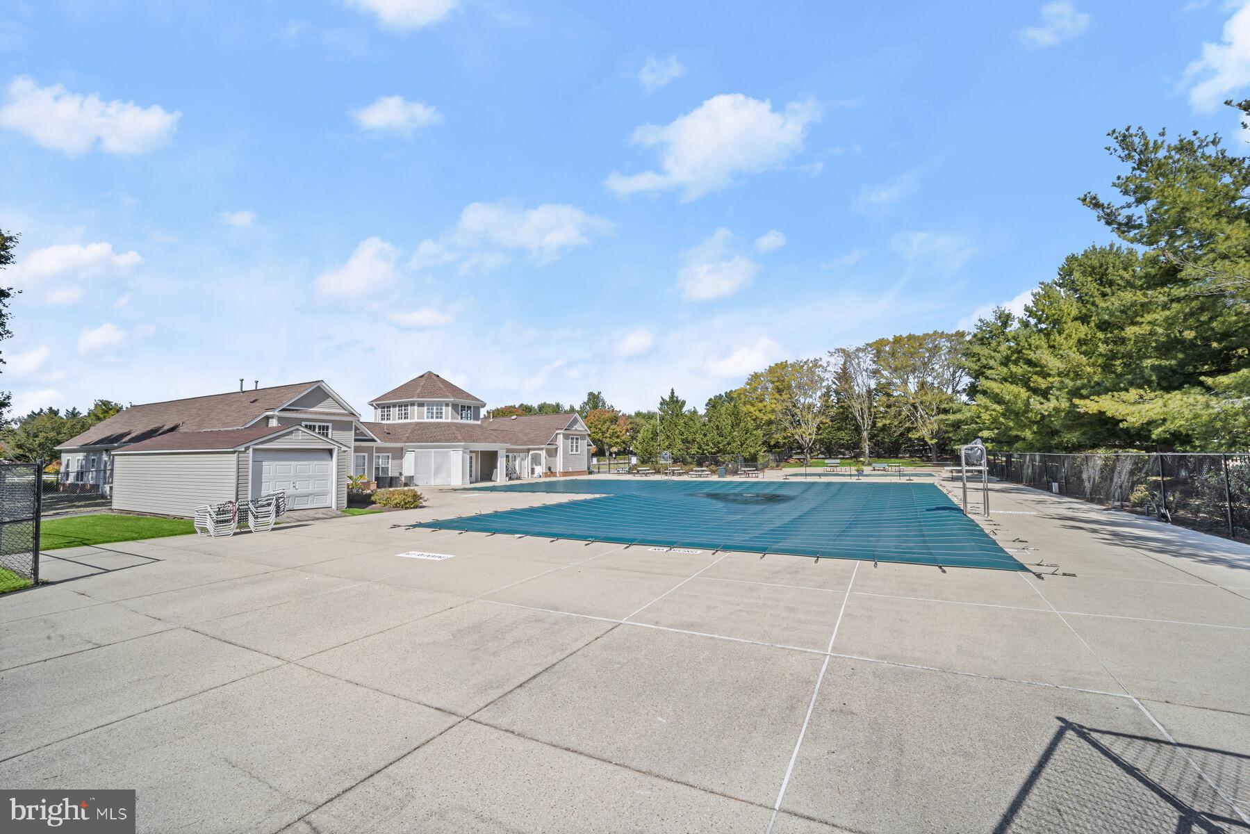 PERRYWOOD - Residential