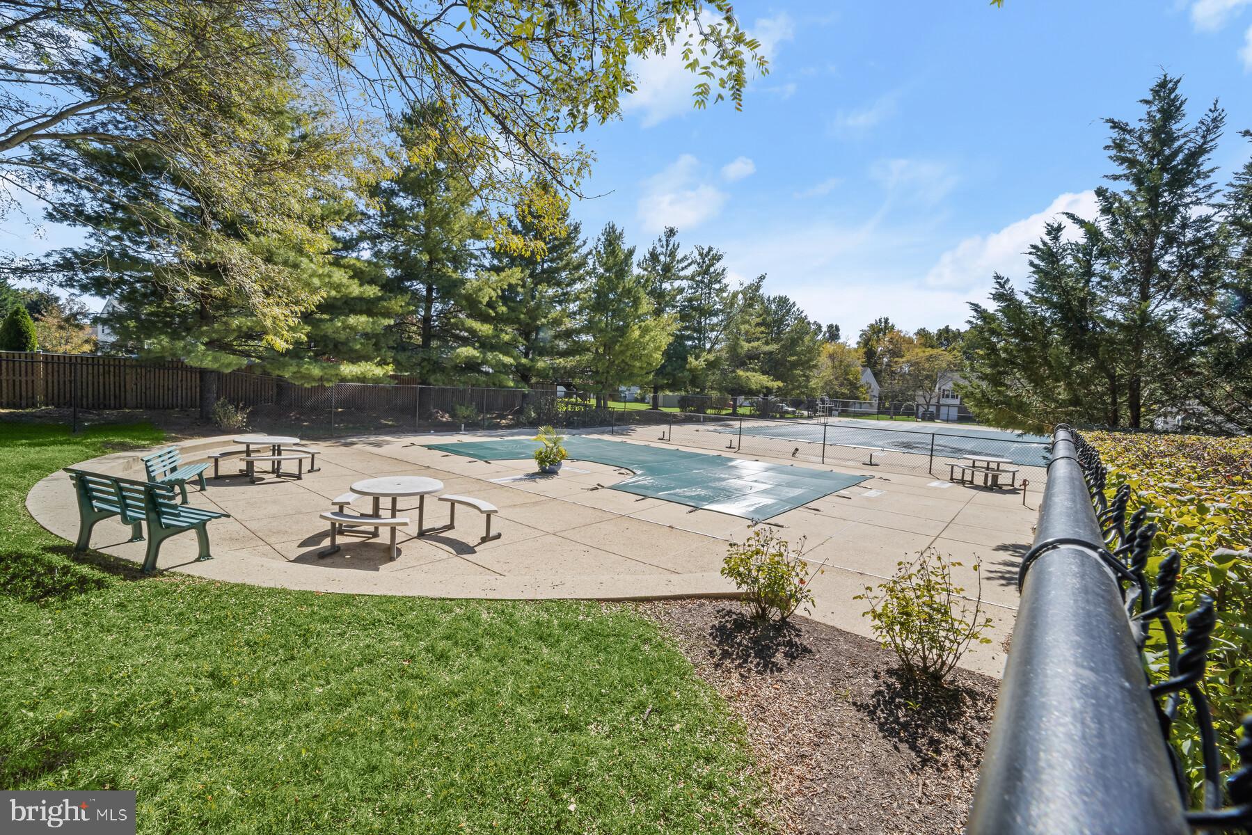 PERRYWOOD - Residential