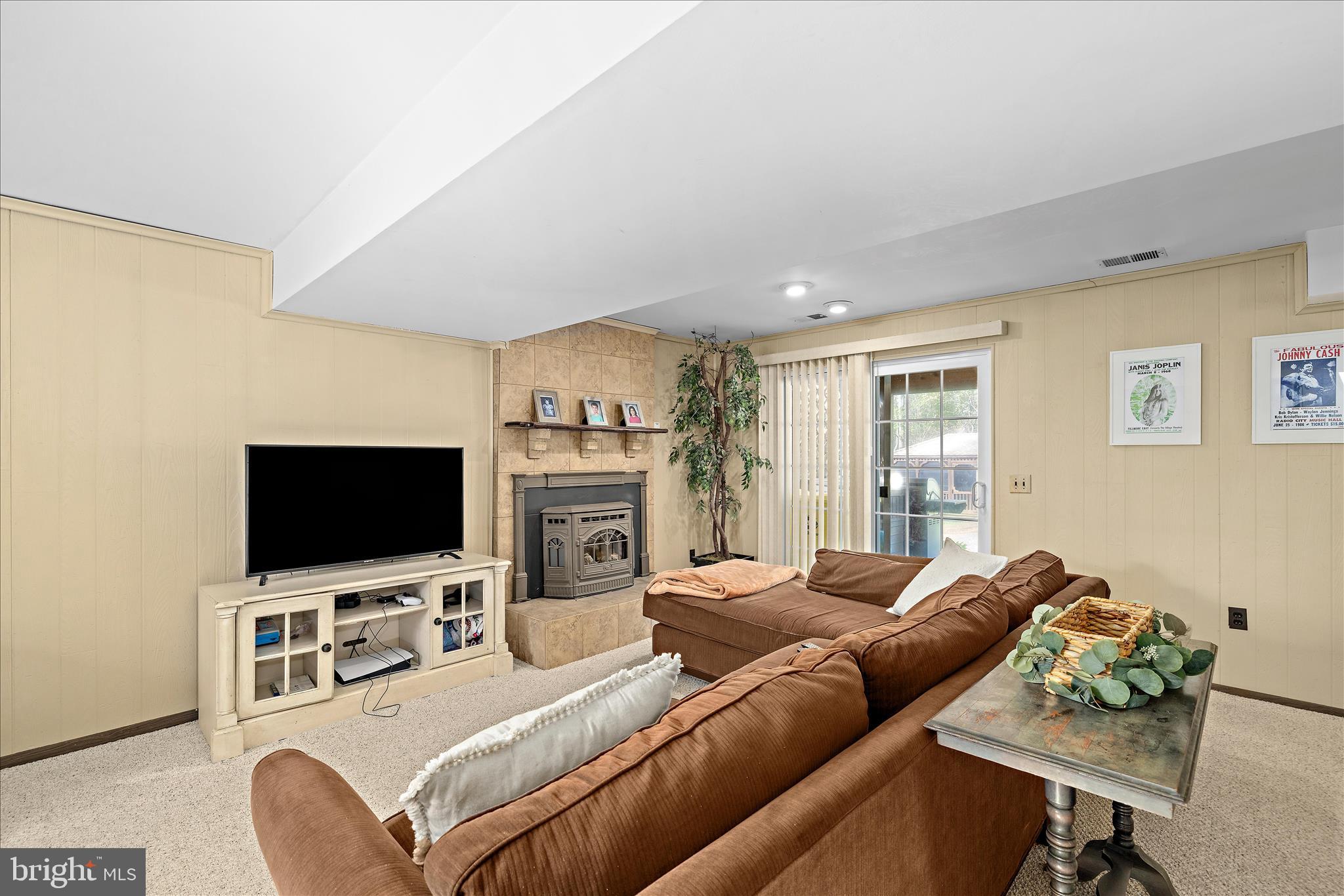 LONG POINT ON THE MAGOTHY - Residential