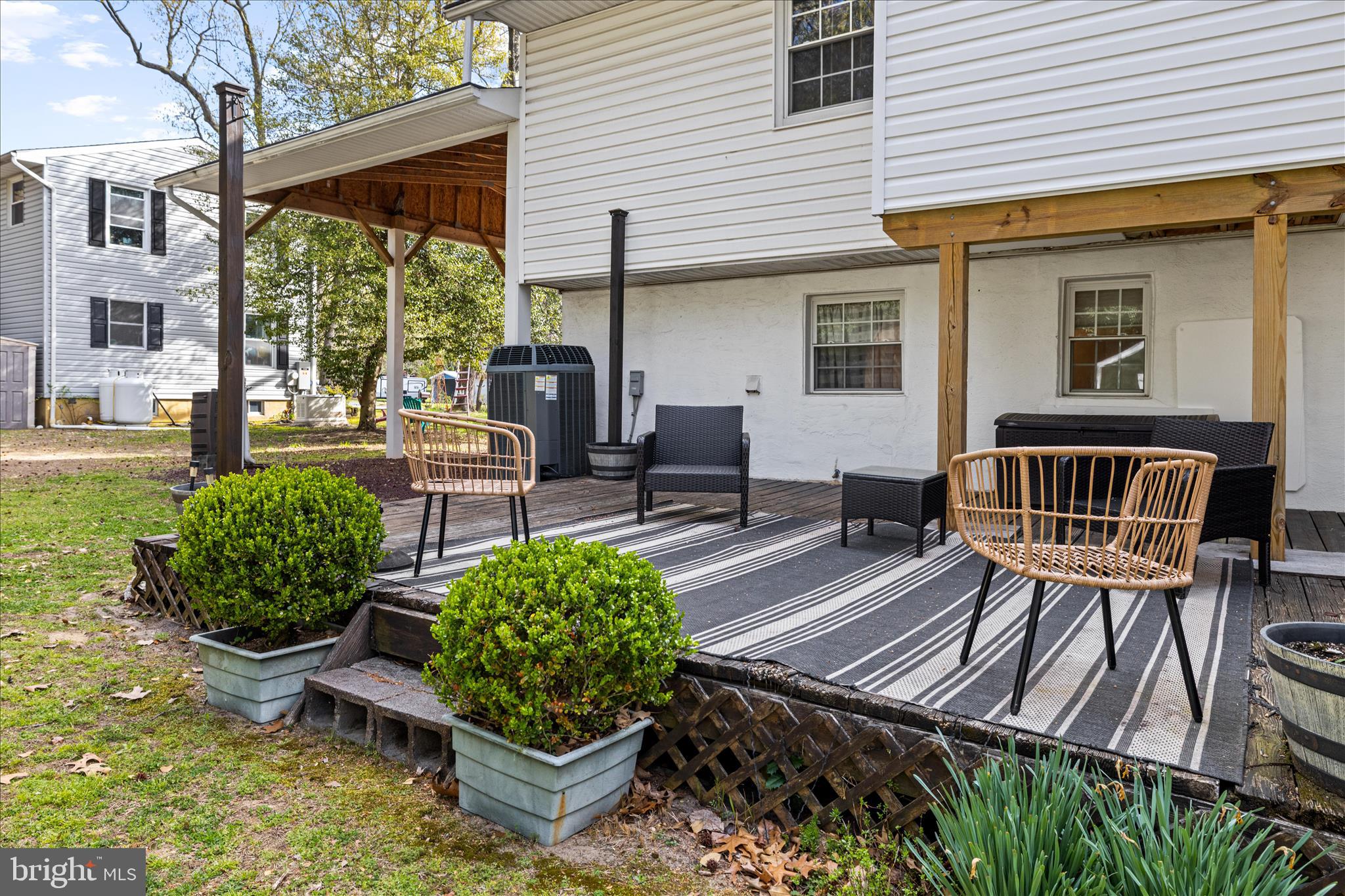 LONG POINT ON THE MAGOTHY - Residential