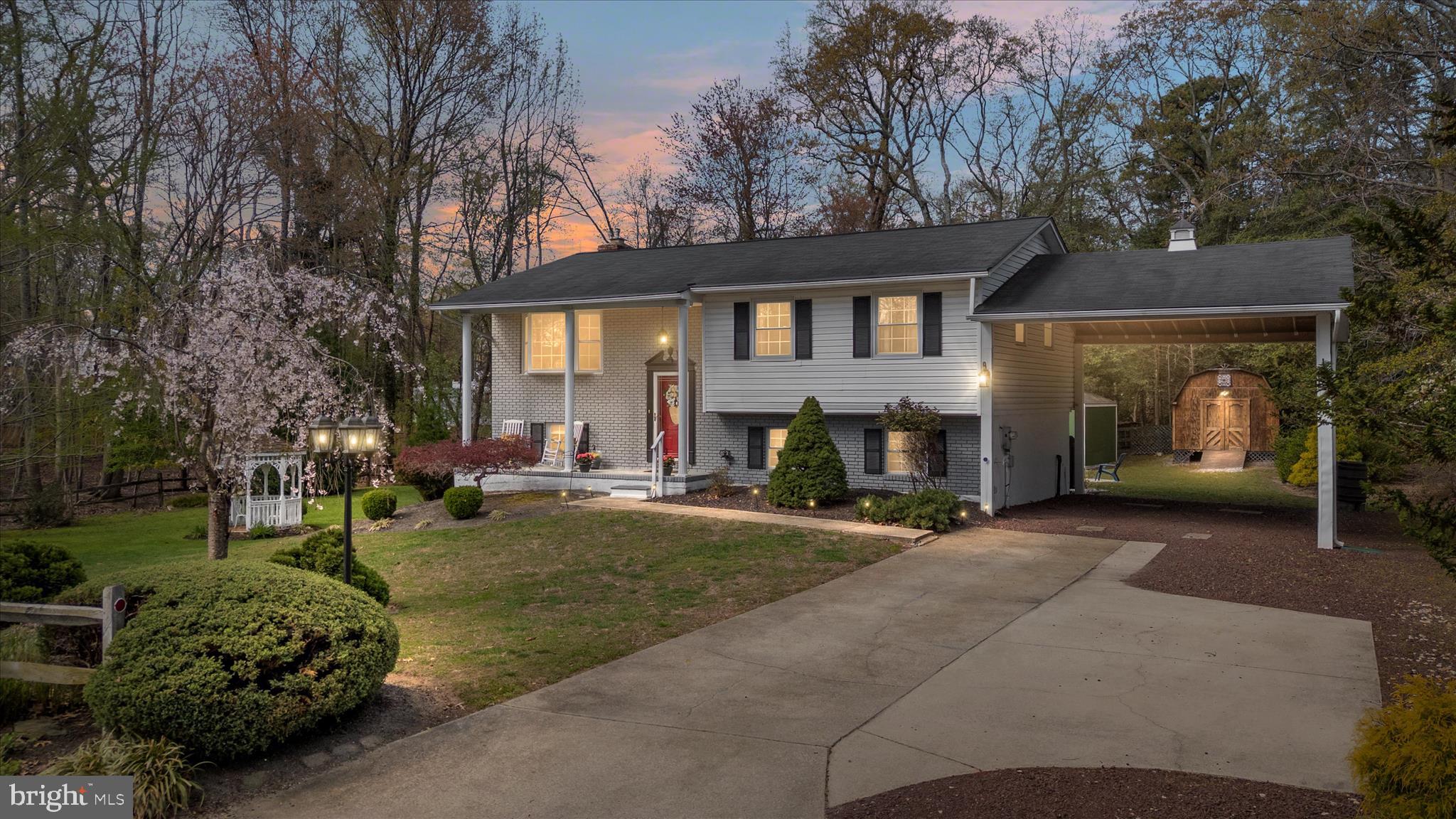 LONG POINT ON THE MAGOTHY - Residential