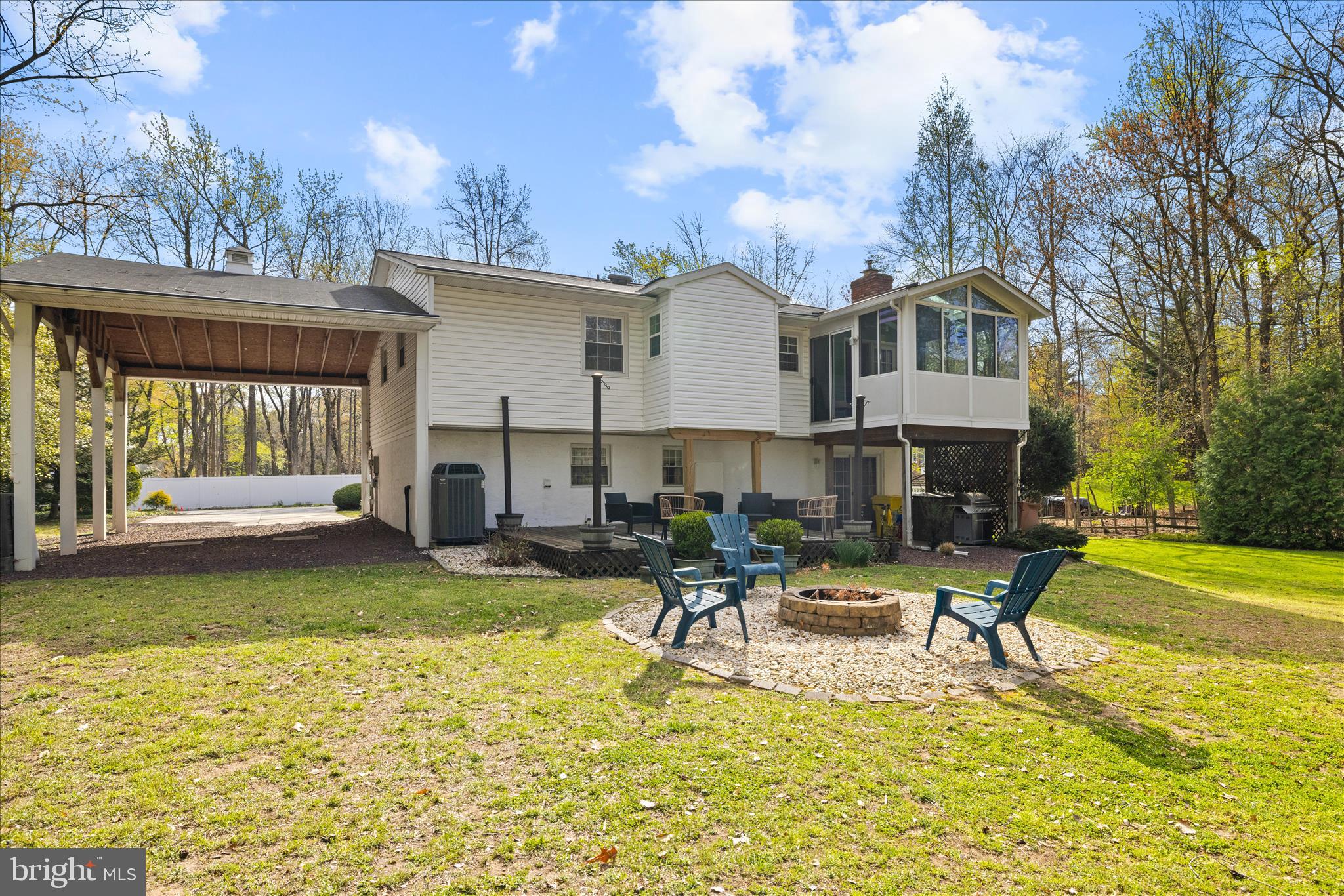 LONG POINT ON THE MAGOTHY - Residential