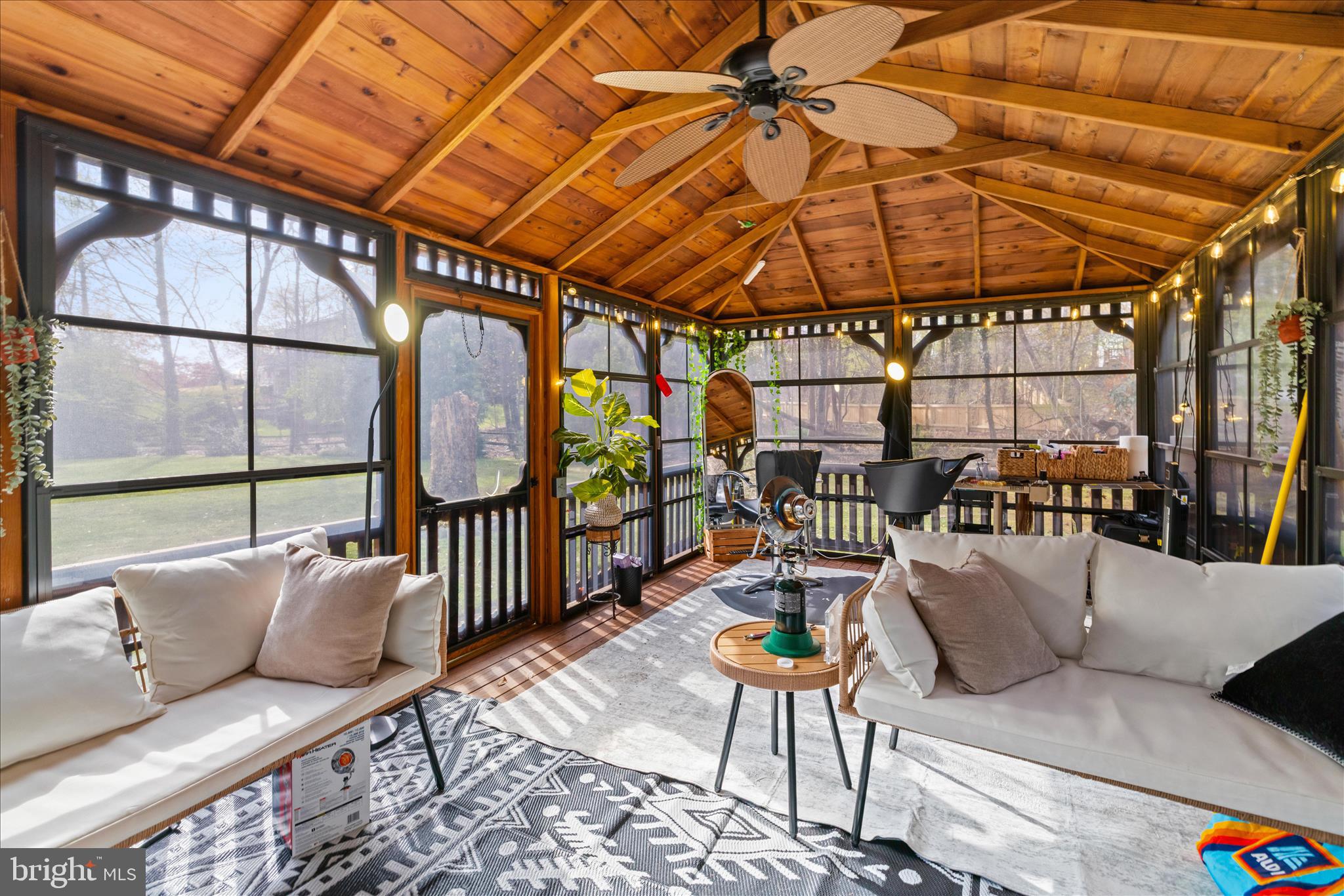 LONG POINT ON THE MAGOTHY - Residential