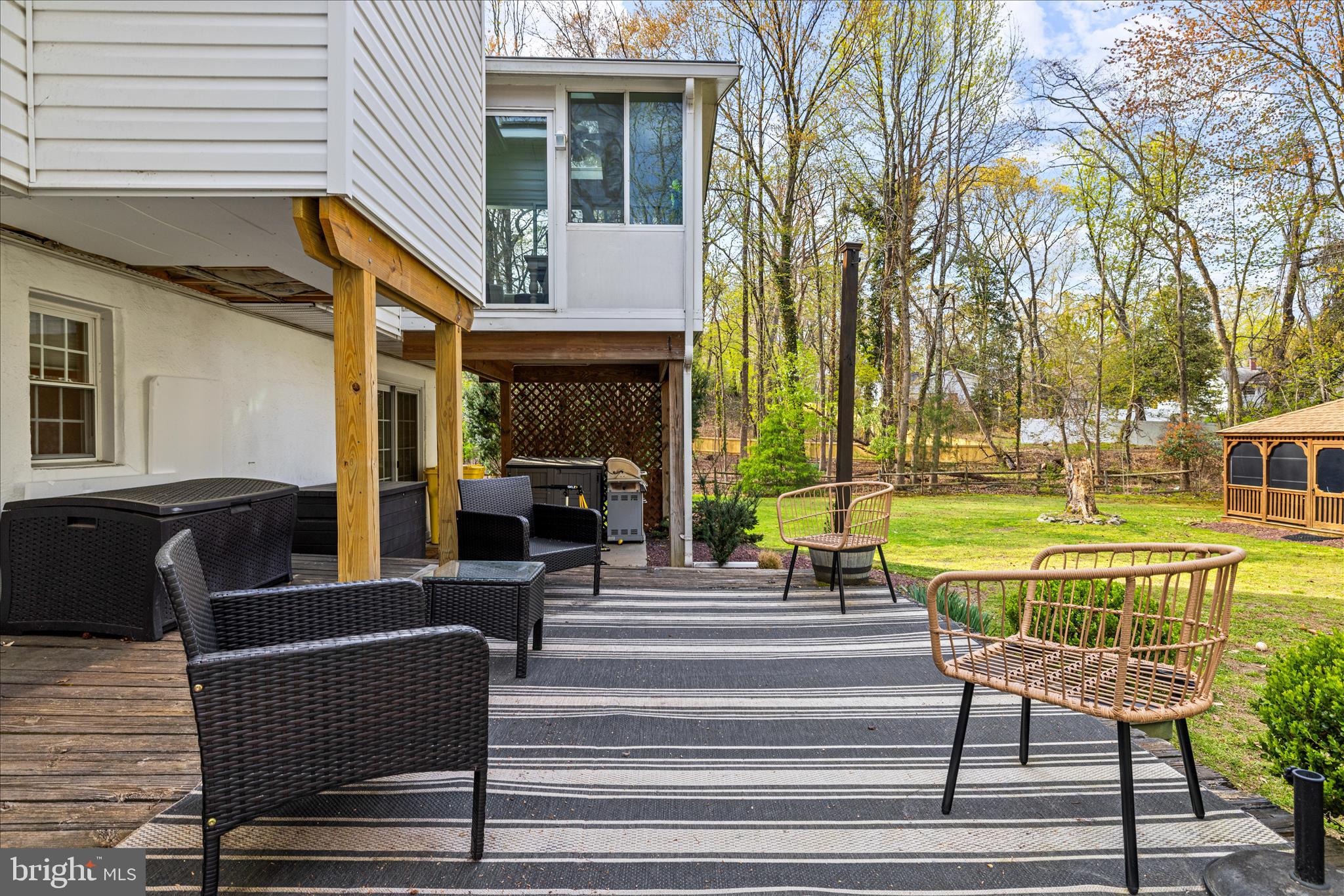 LONG POINT ON THE MAGOTHY - Residential