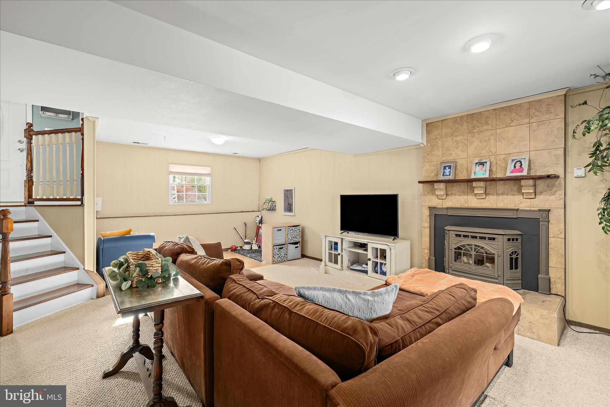 LONG POINT ON THE MAGOTHY - Residential