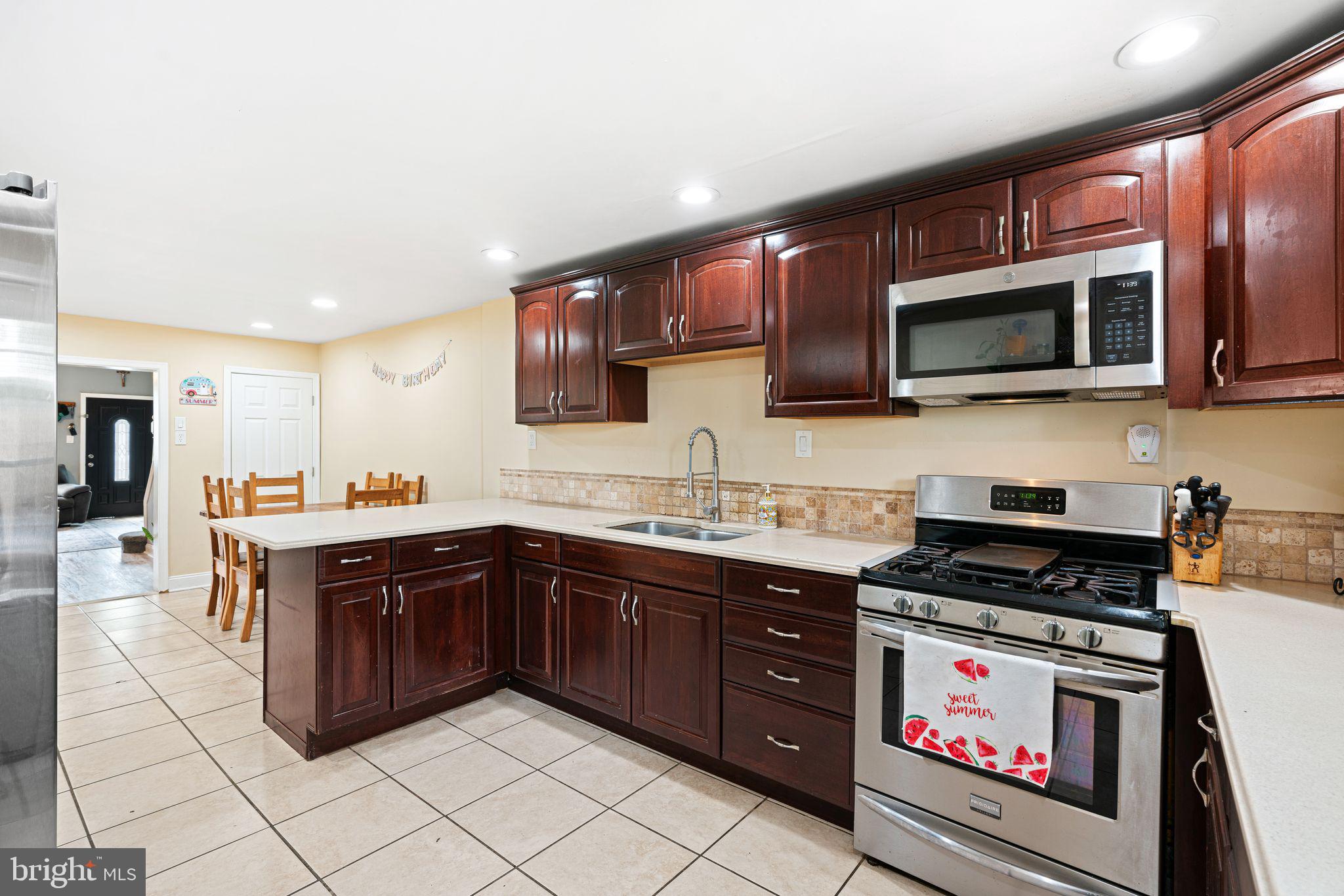 PORT RICHMOND - Residential