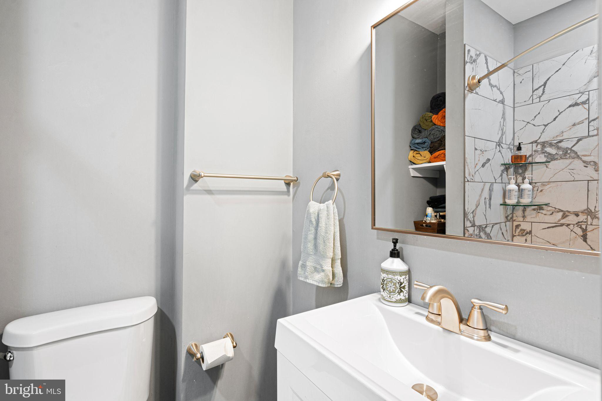 PORT RICHMOND - Residential