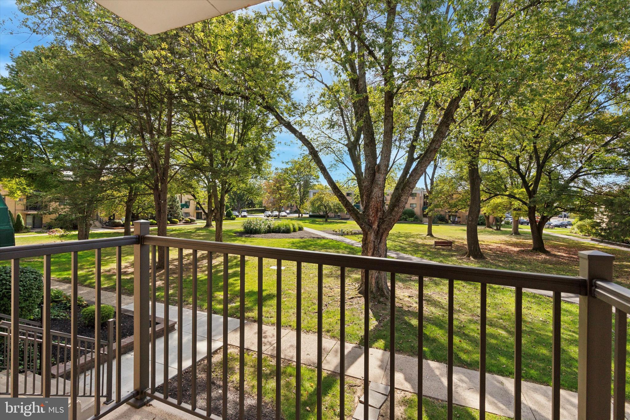 MEADOW WOOD - Residential