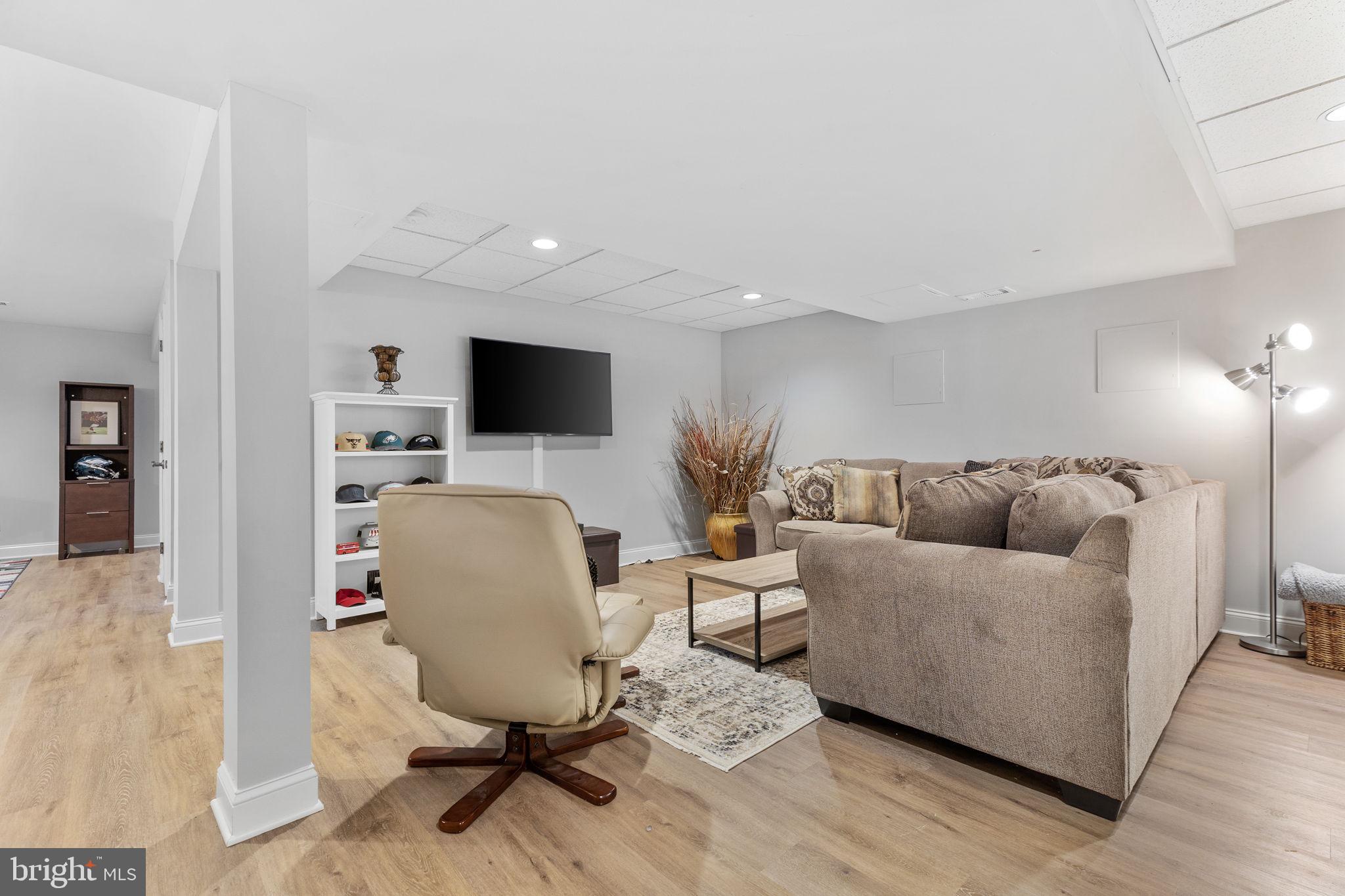 WEATHERSTONE - Residential