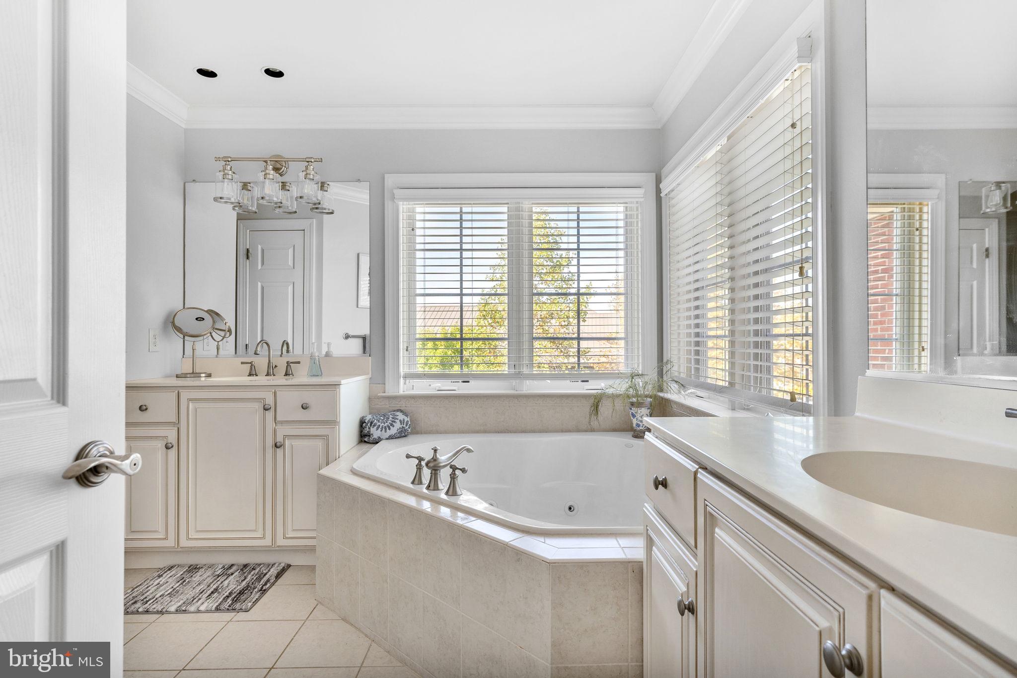 WEATHERSTONE - Residential