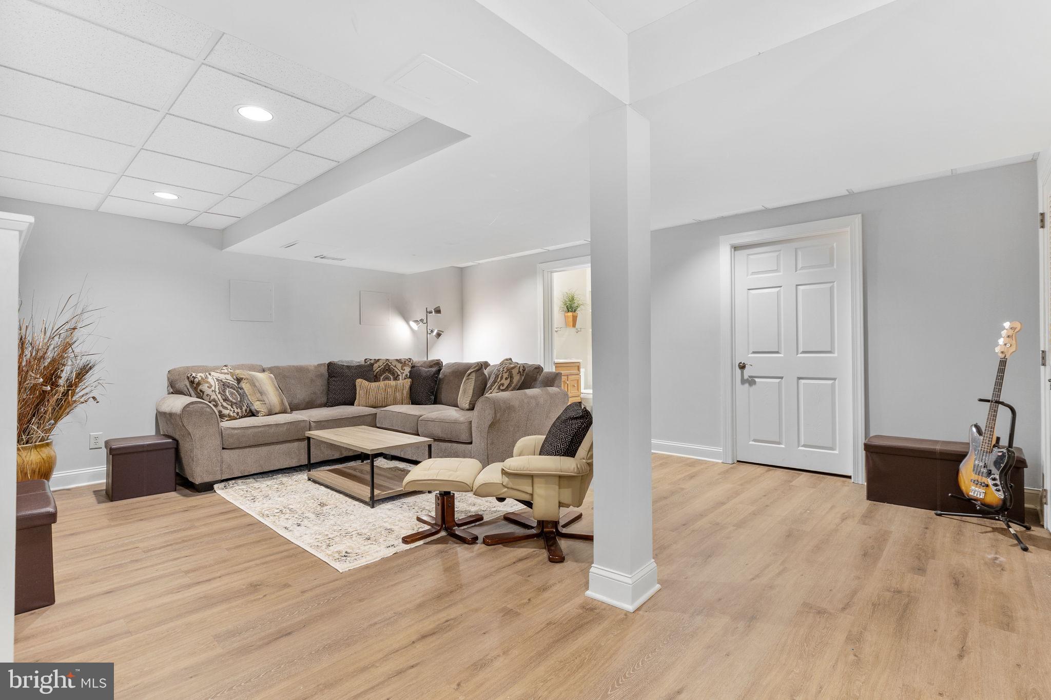 WEATHERSTONE - Residential