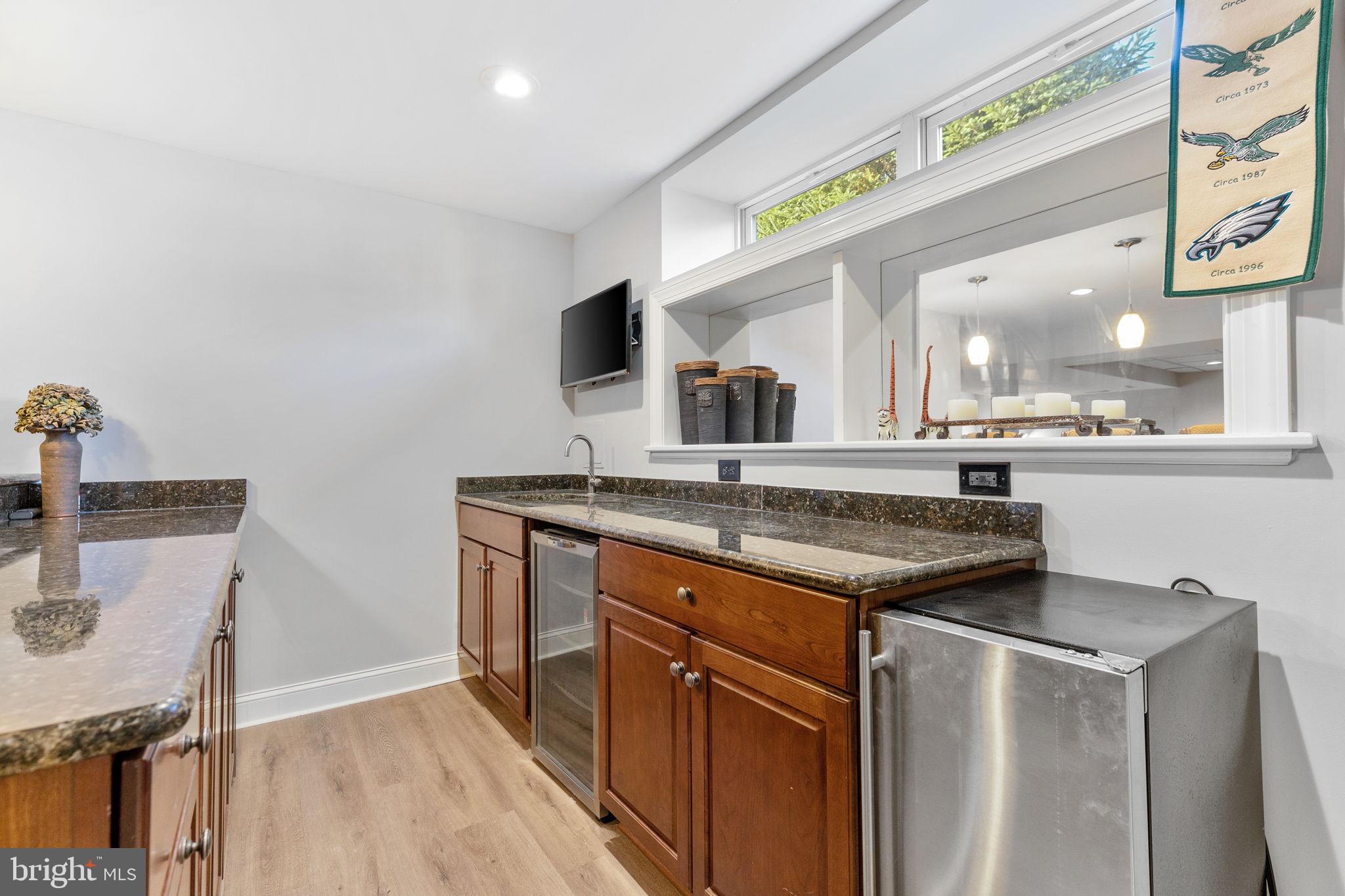 WEATHERSTONE - Residential