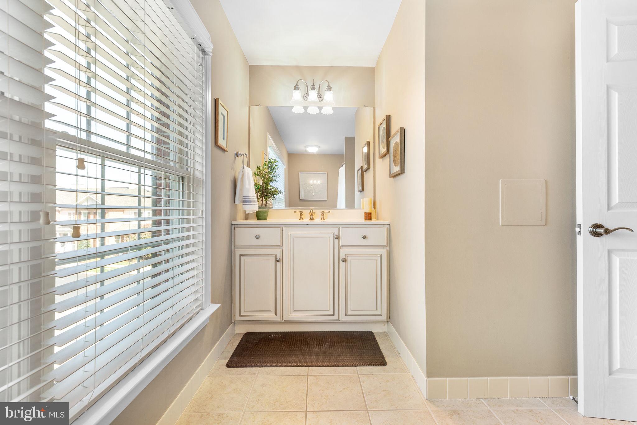 WEATHERSTONE - Residential