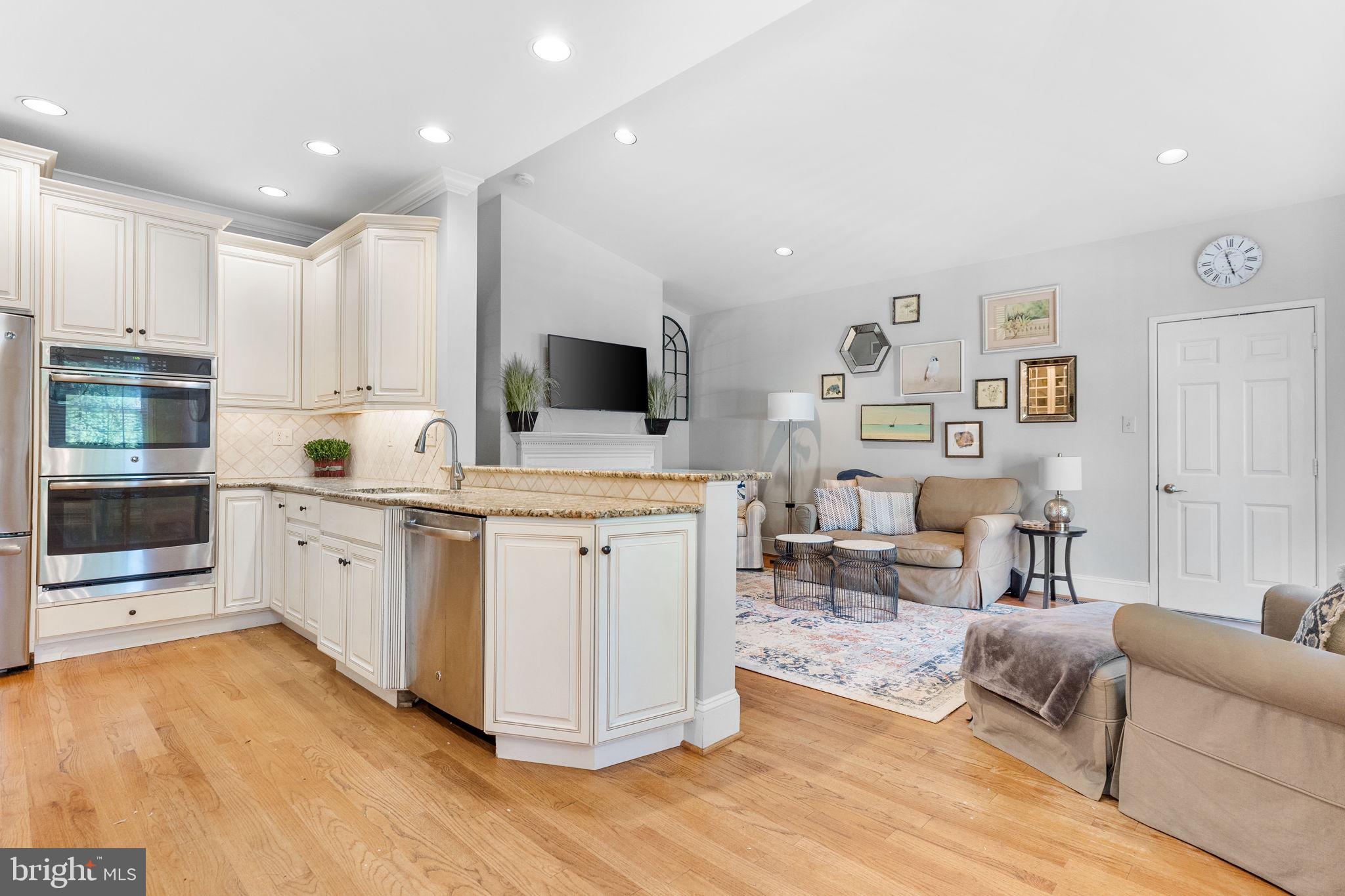 WEATHERSTONE - Residential