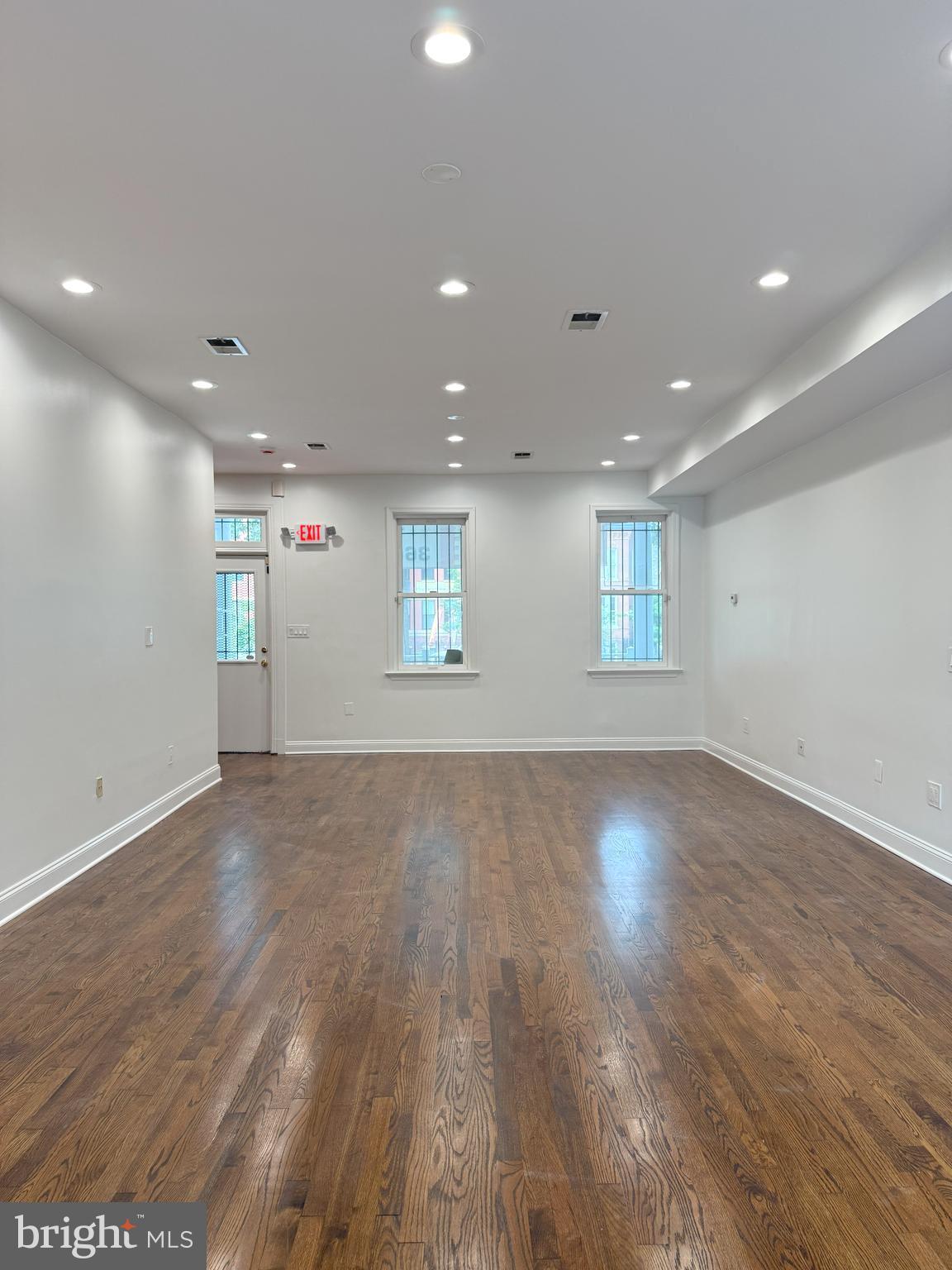 1223 PENNSYLVANIA AVENUE SE