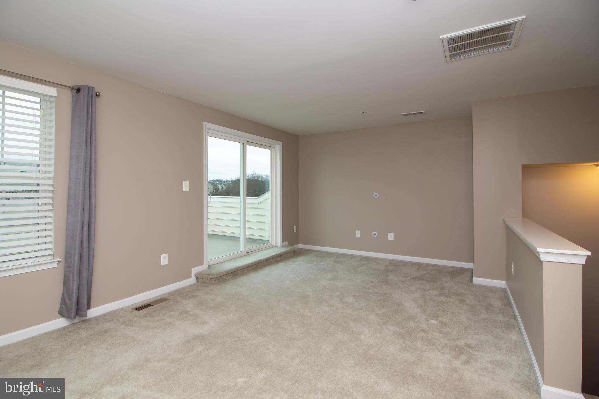 LANDSDALE - Residential Lease