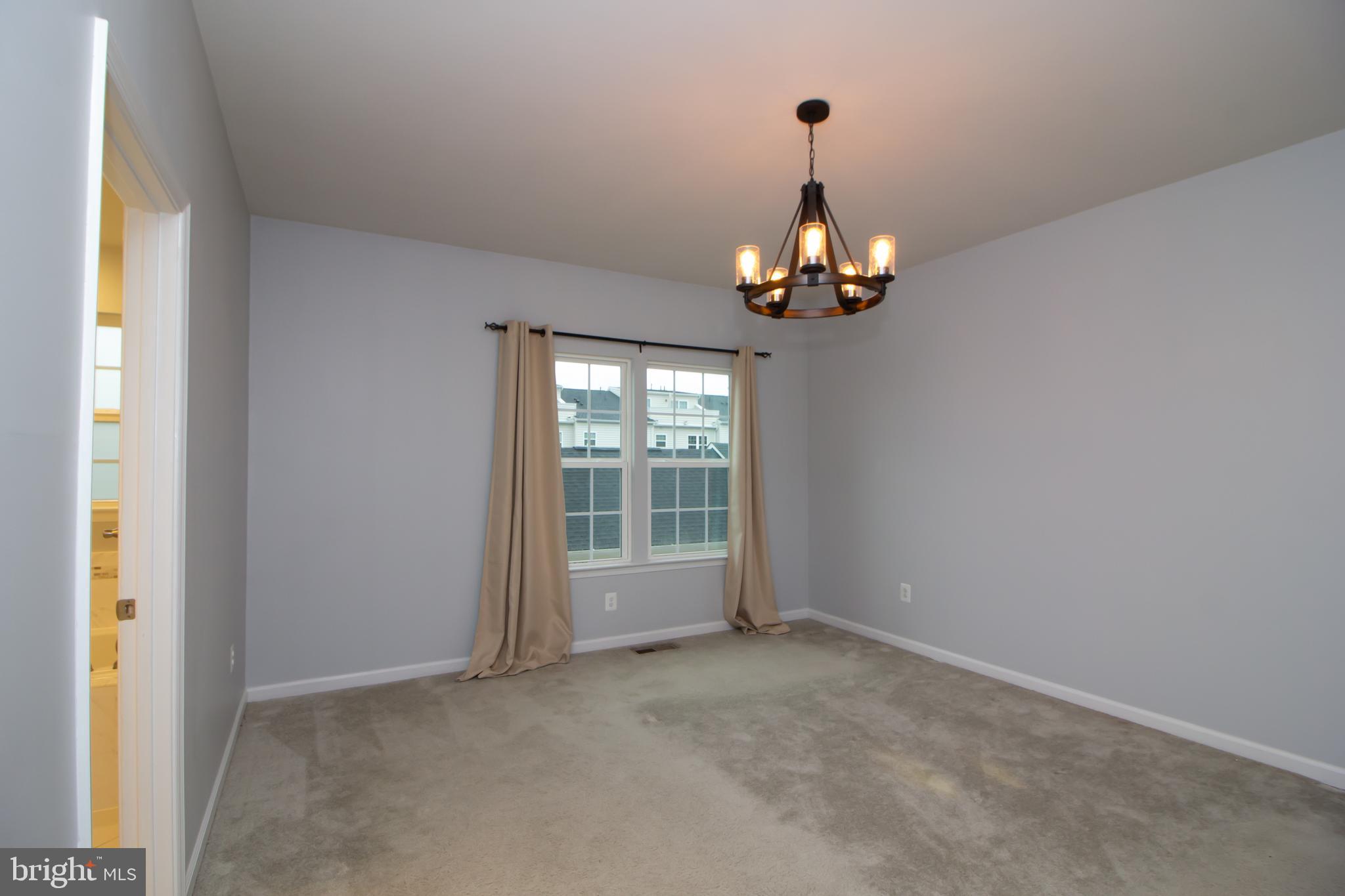 LANDSDALE - Residential Lease