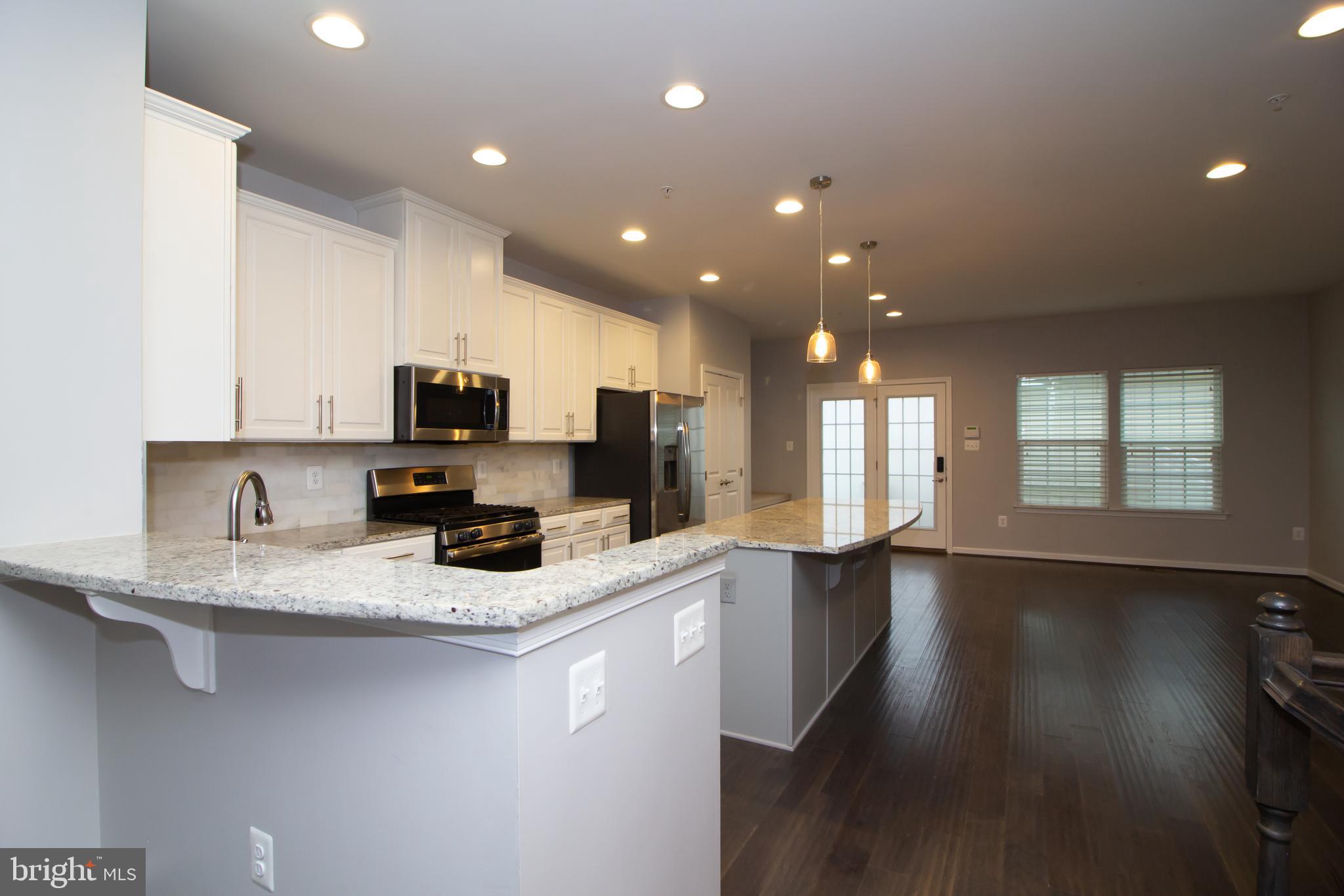 LANDSDALE - Residential Lease