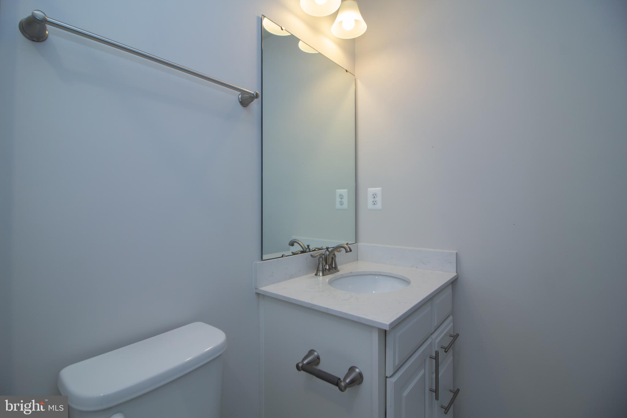 LANDSDALE - Residential Lease