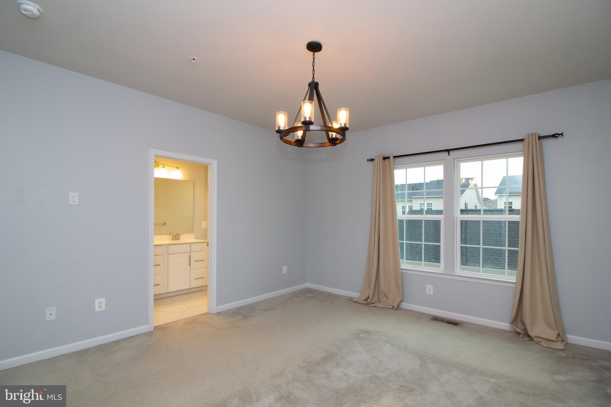 LANDSDALE - Residential Lease