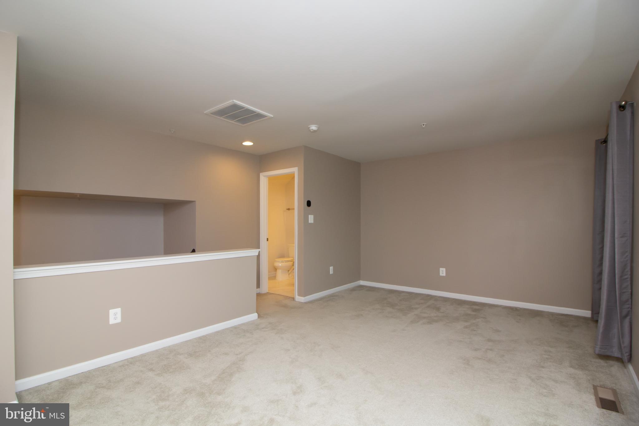 LANDSDALE - Residential Lease