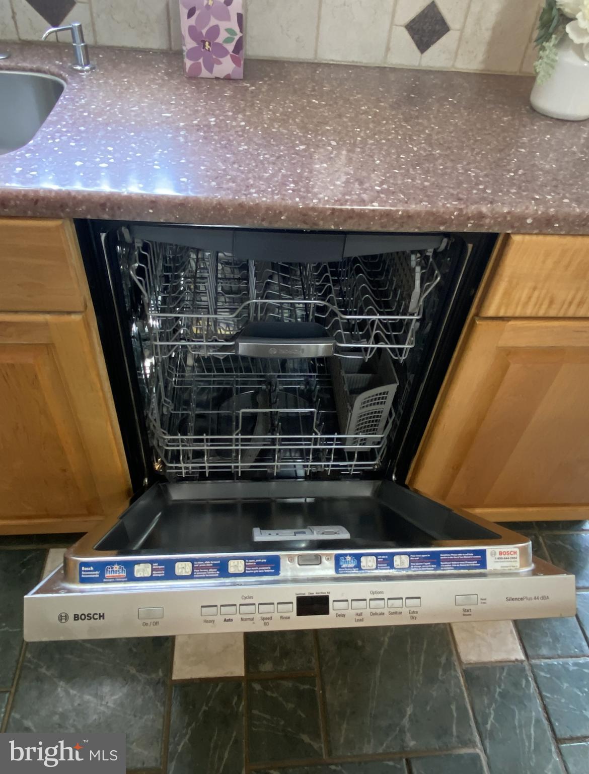 STRATFORD GLEN - Residential