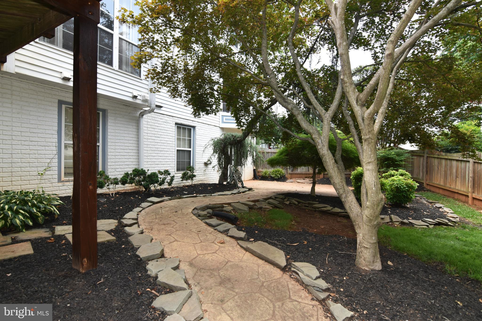 STRATFORD GLEN - Residential