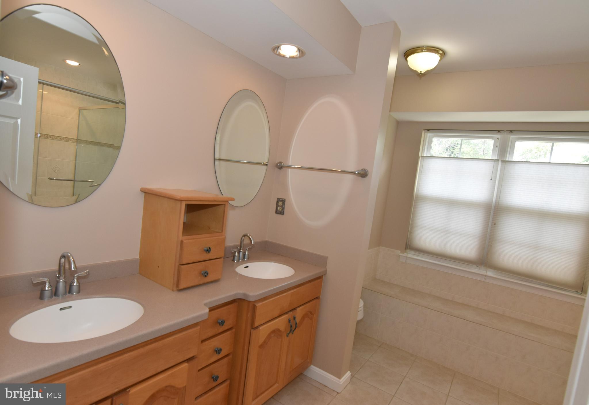 STRATFORD GLEN - Residential