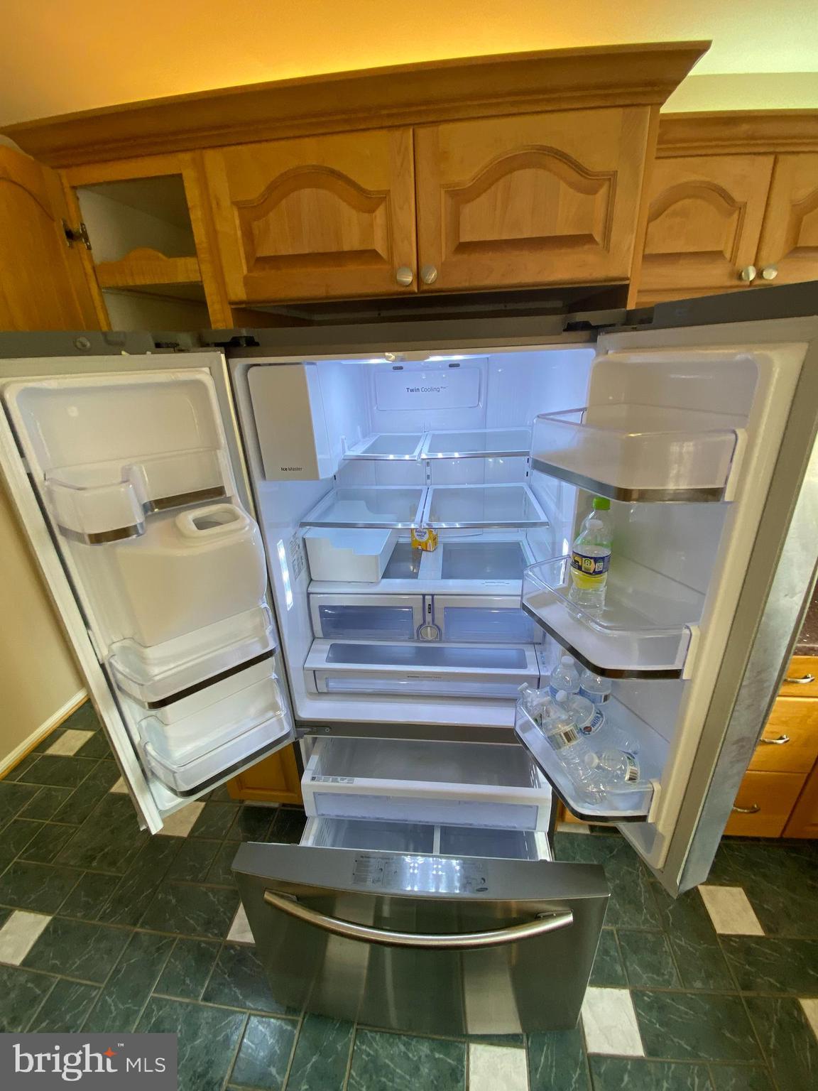 STRATFORD GLEN - Residential