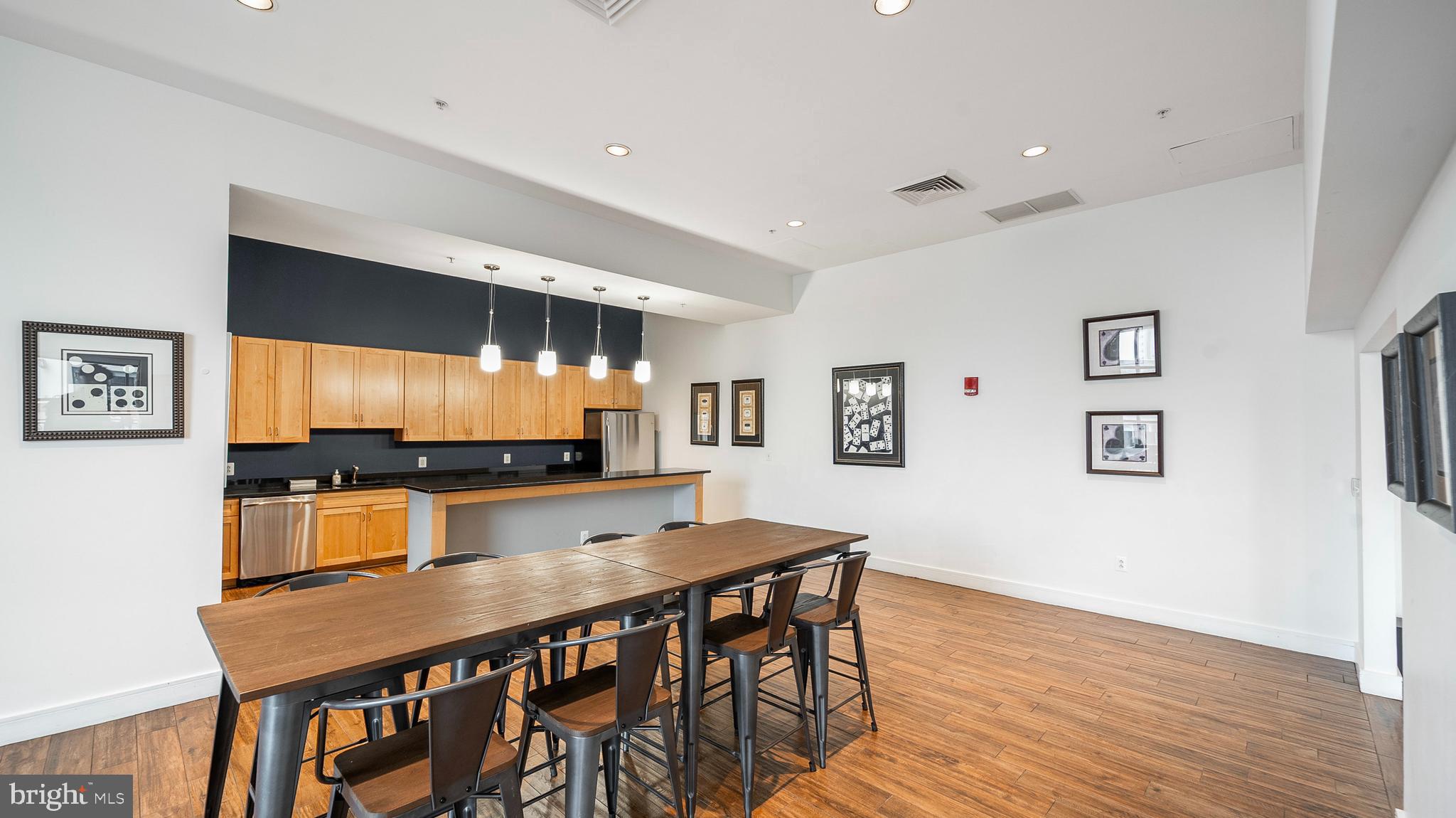 DOWNTOWN - Residential