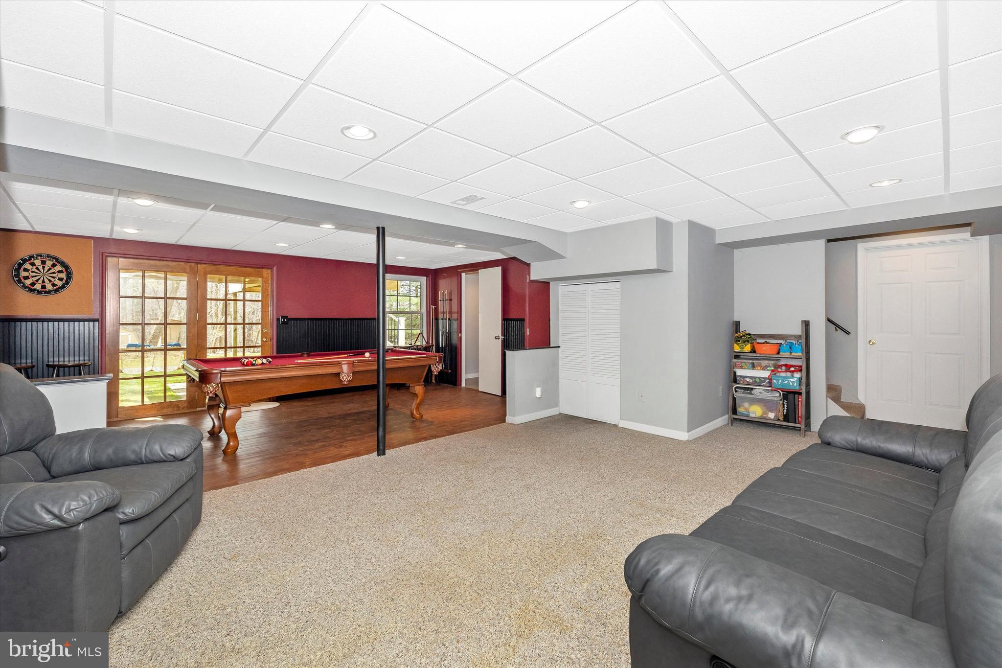 BURNT HICKORY - Residential